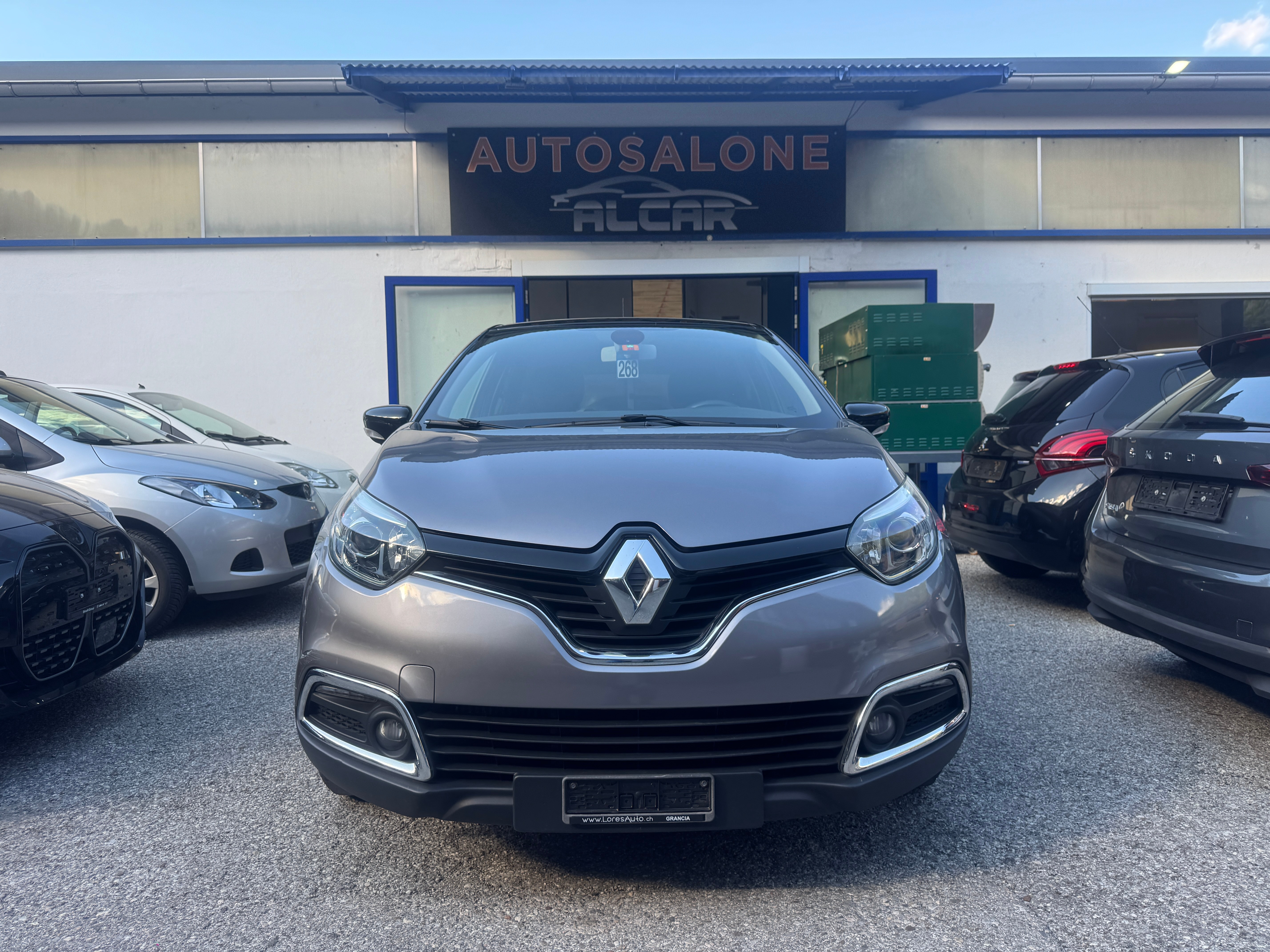 Car photo