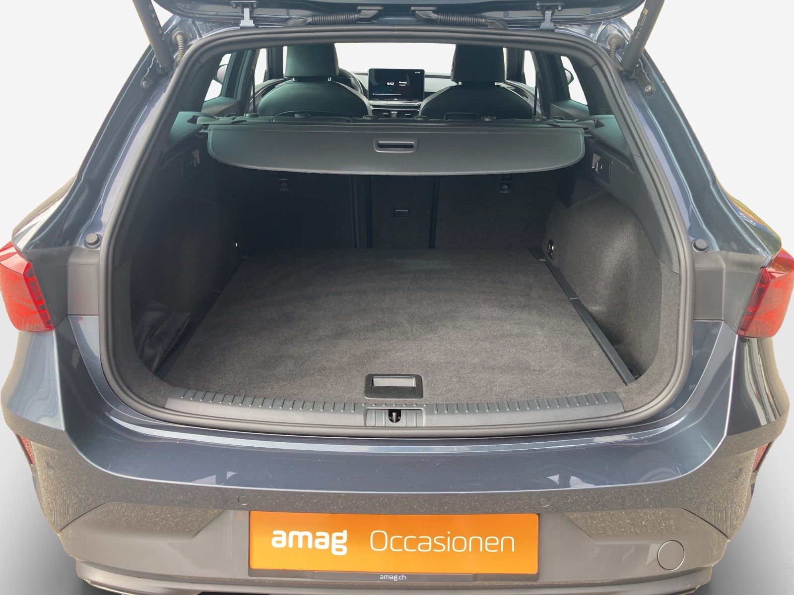 CUPRA LEON ST 1.5 eTSI DSG-image-12
