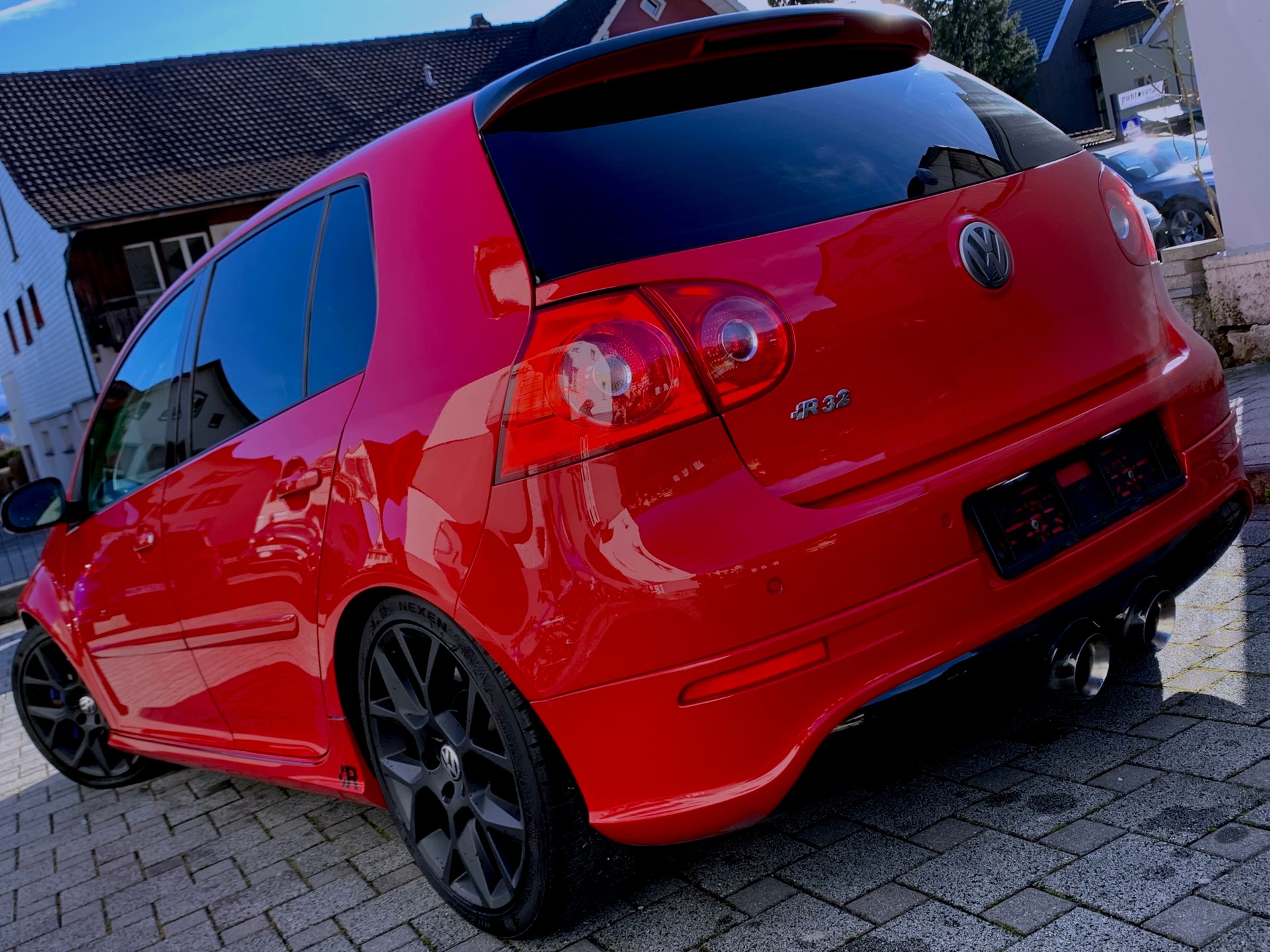 VW Golf R32 4Motion-image-7
