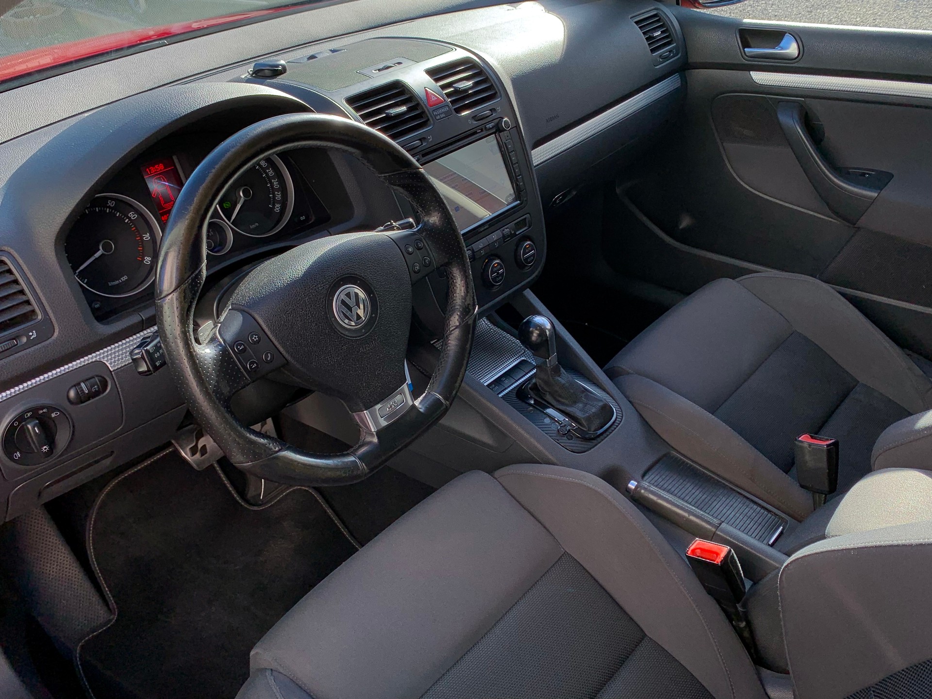 VW Golf R32 4Motion-image-10