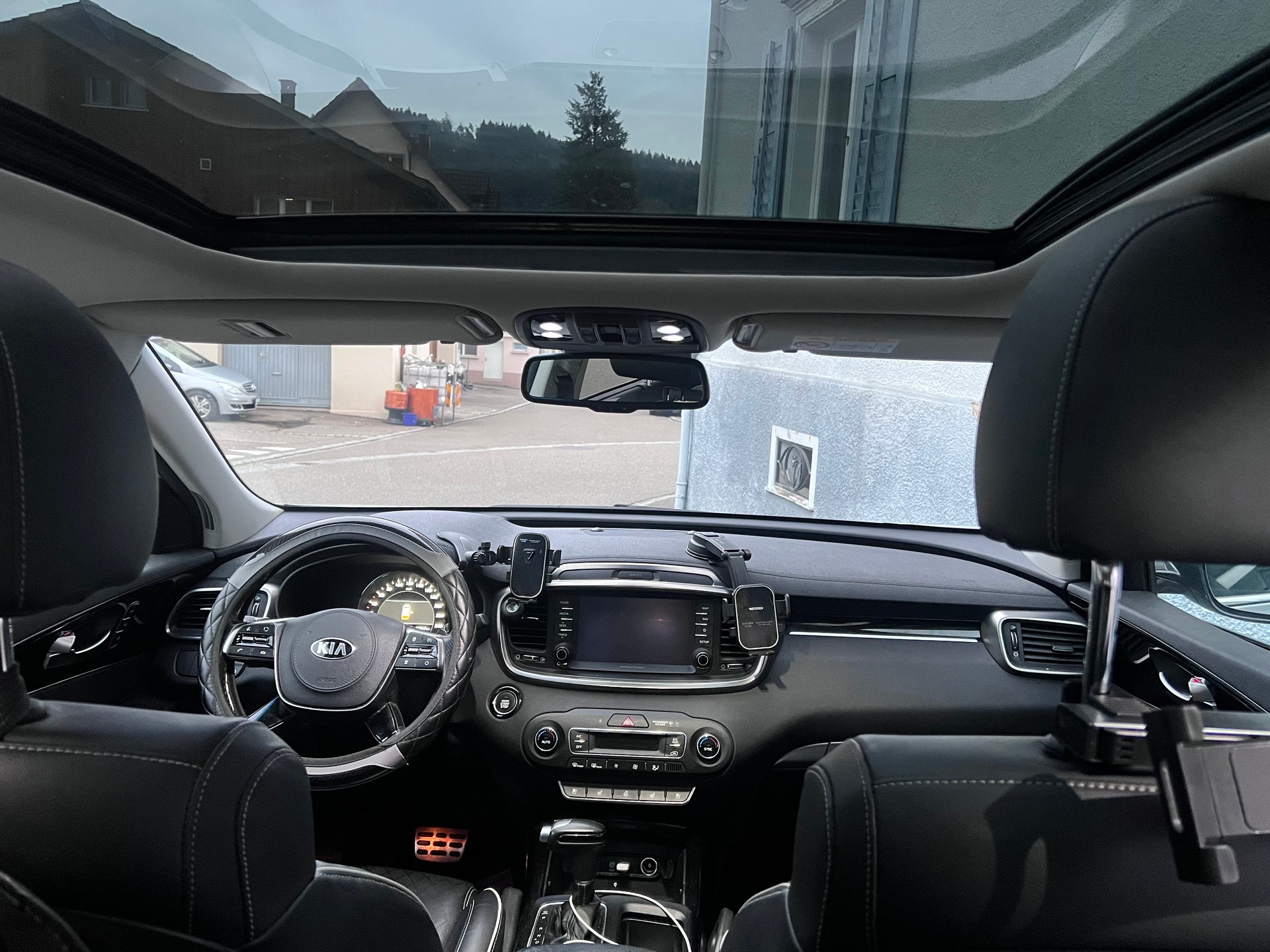 KIA GT line-image-3