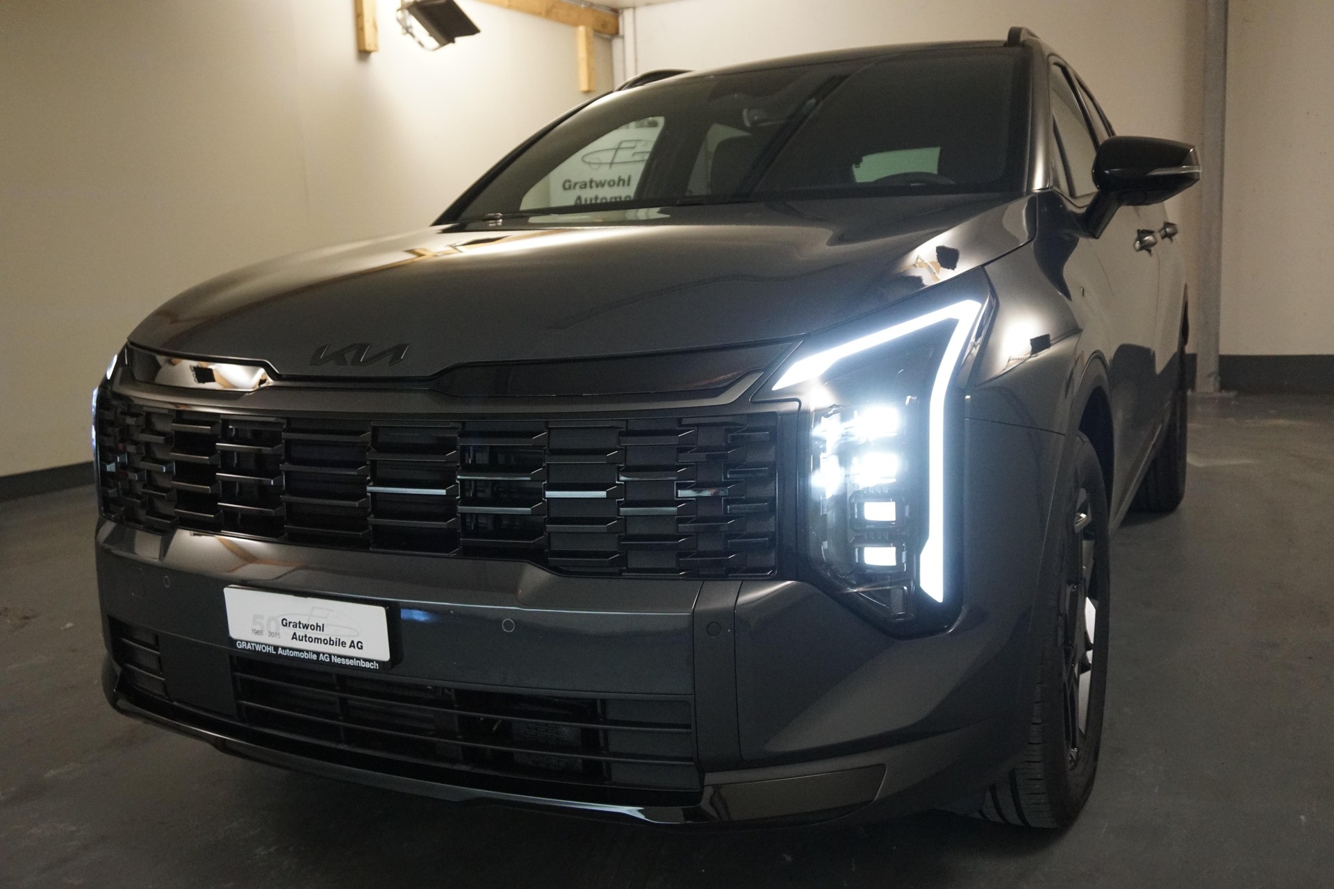 KIA Sportage 1.6 T-GDi Hybrid Black Edition-image-0
