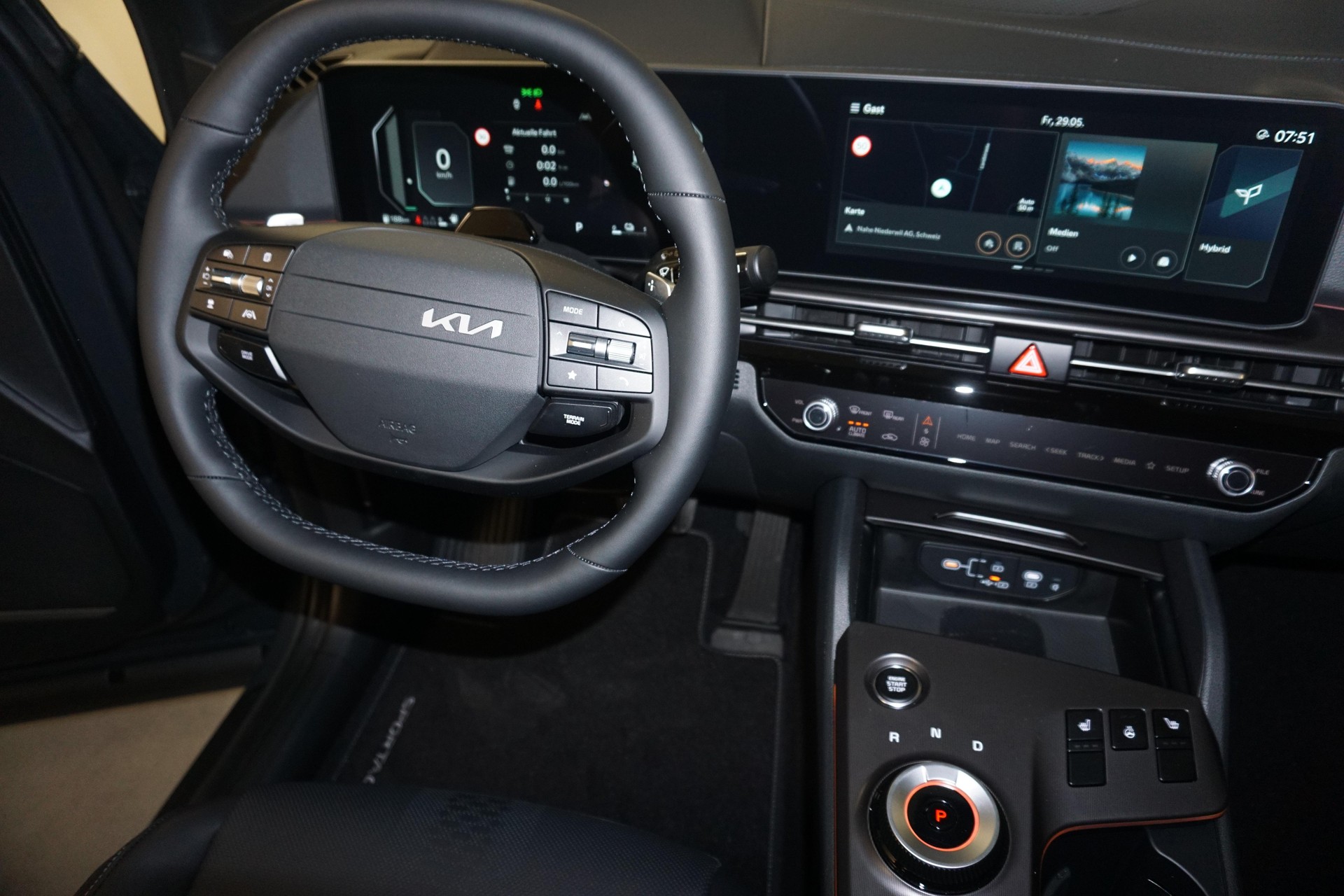 KIA Sportage 1.6 T-GDi Hybrid Black Edition-image-6