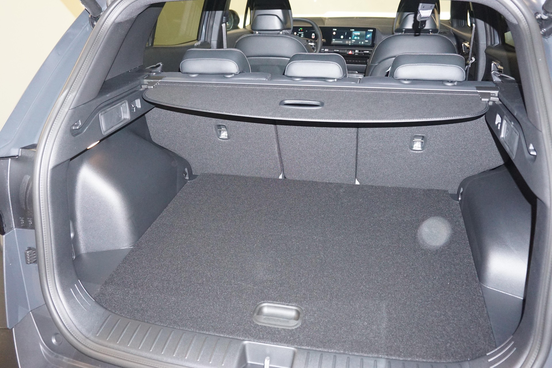 KIA Sportage 1.6 T-GDi Hybrid Black Edition-image-5