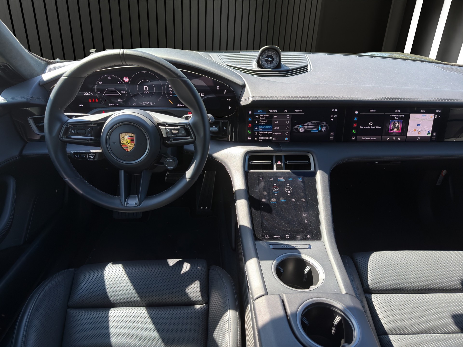 PORSCHE Taycan Cross Turismo Turbo S-image-12