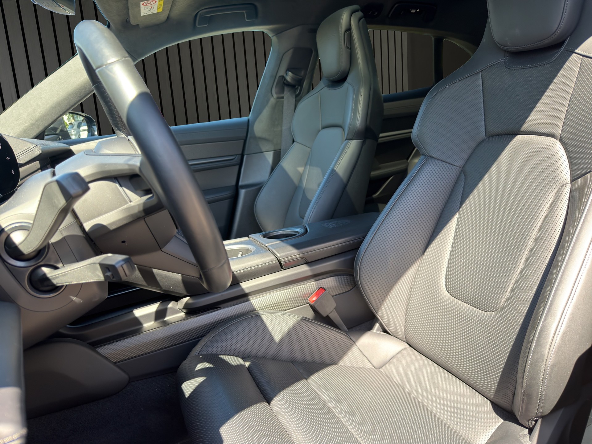 PORSCHE Taycan Cross Turismo Turbo S-image-8