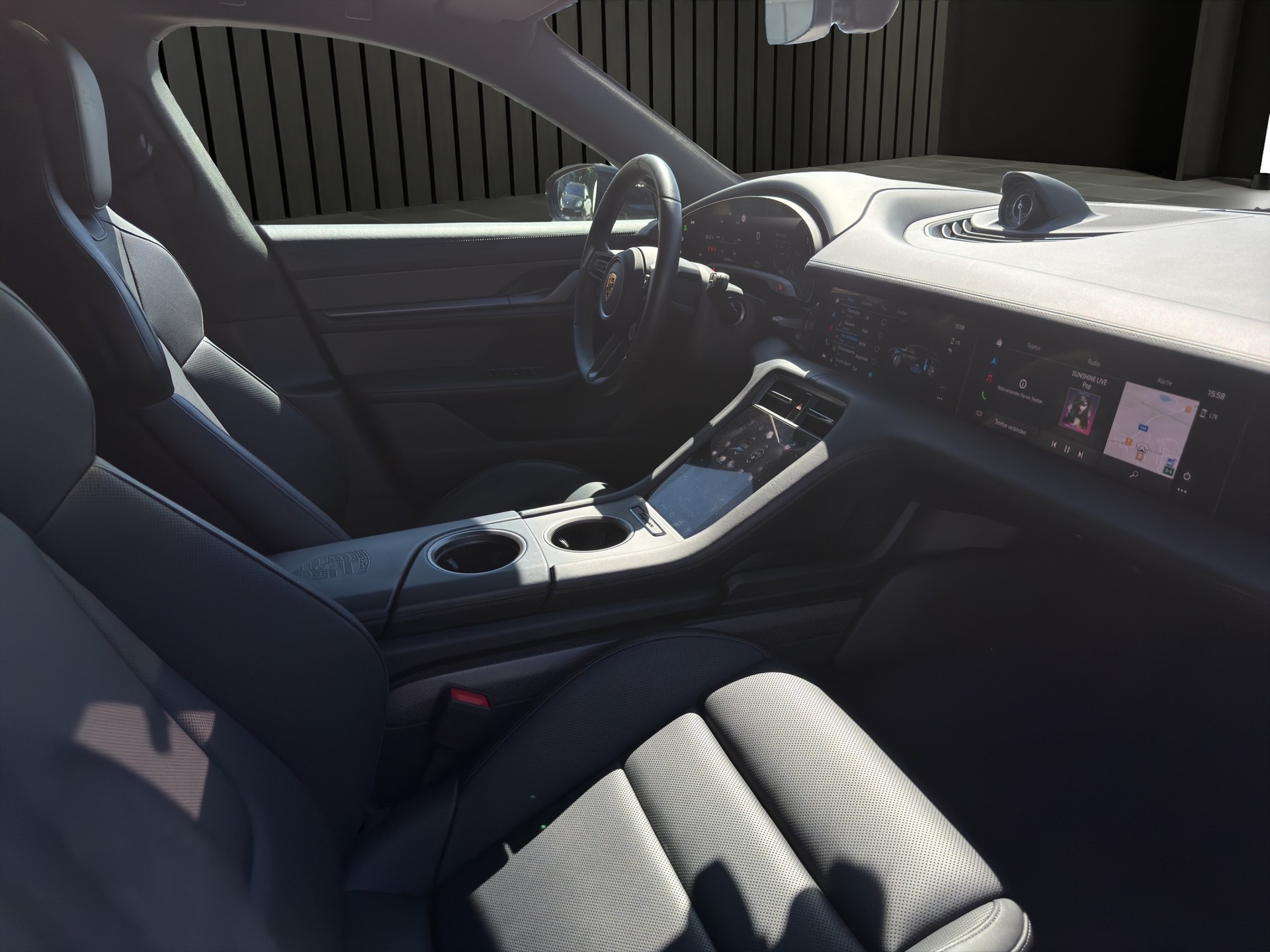 PORSCHE Taycan Cross Turismo Turbo S-image-15