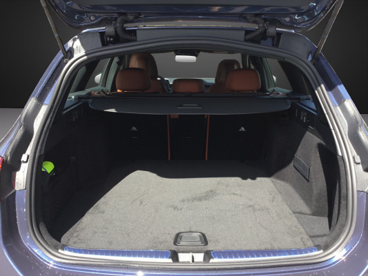 MERCEDES-BENZ C 300 T 4 Matic-image-11