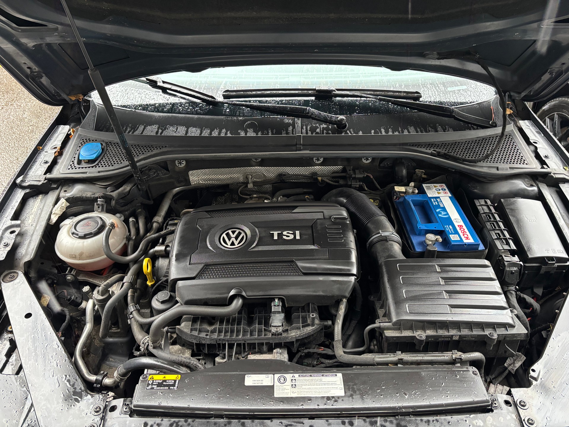 VW Passat Variant 2.0 TSI BMT Highline R-Line 4Motion DSG-image-13