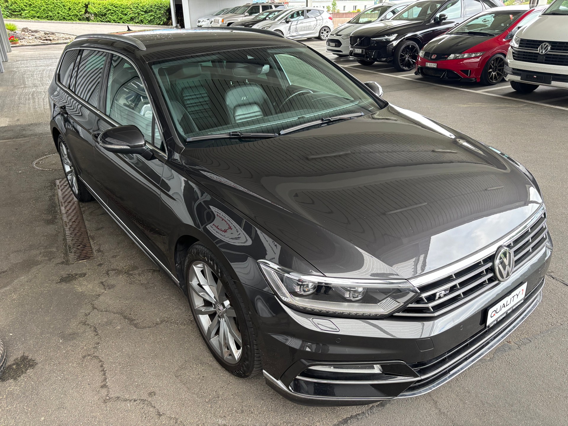 VW Passat Variant 2.0 TSI BMT Highline R-Line 4Motion DSG-image-1