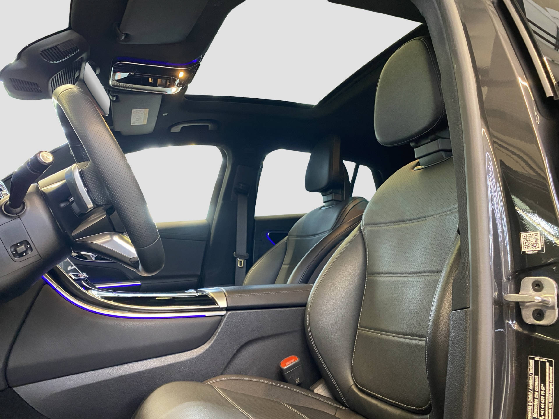 MERCEDES-BENZ GLC 220 d AMG Line 4MATIC Coupé-image-11