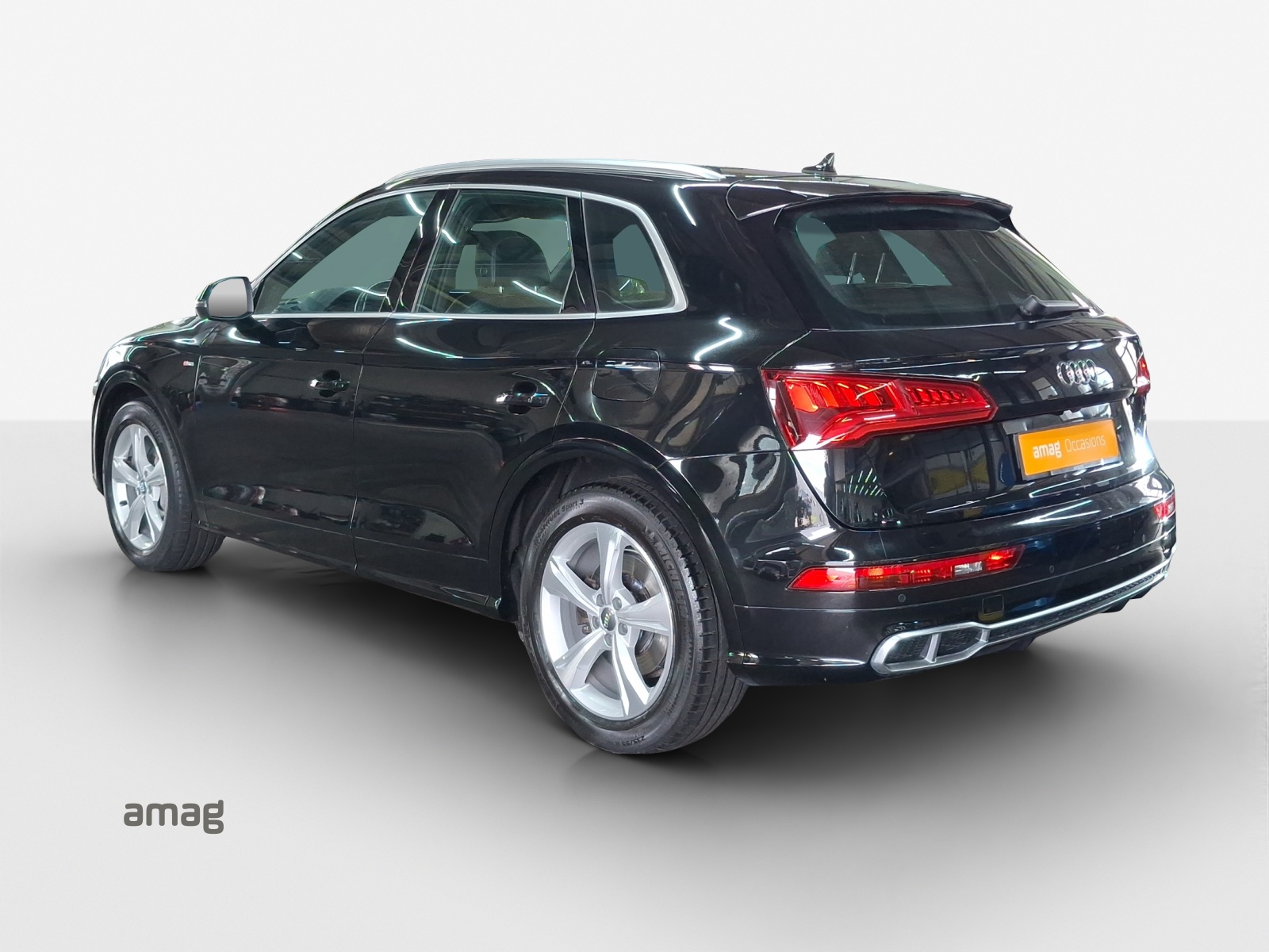 AUDI Q5 55 TFSI e sport quattro-image-3