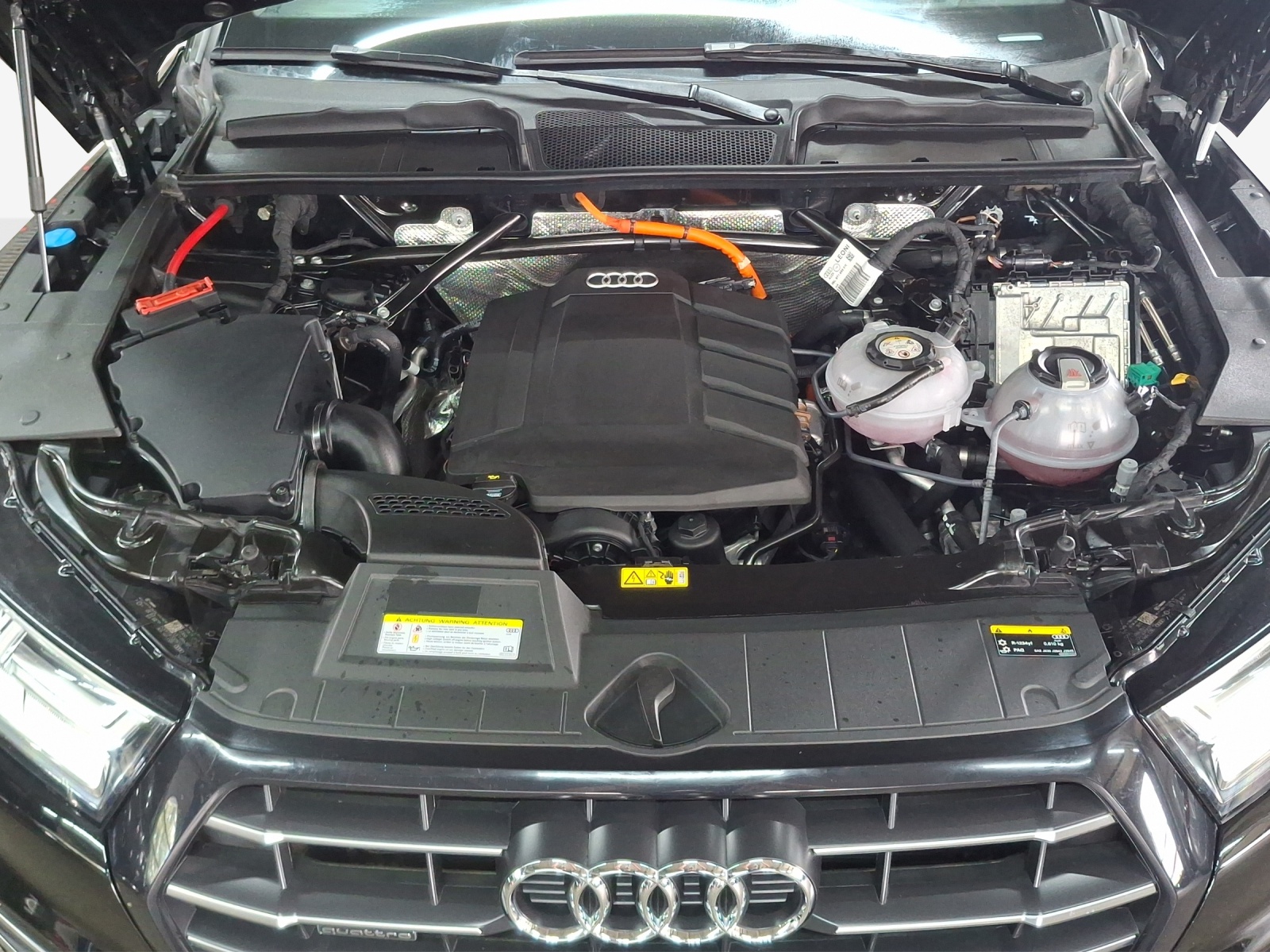 AUDI Q5 55 TFSI e sport quattro-image-16