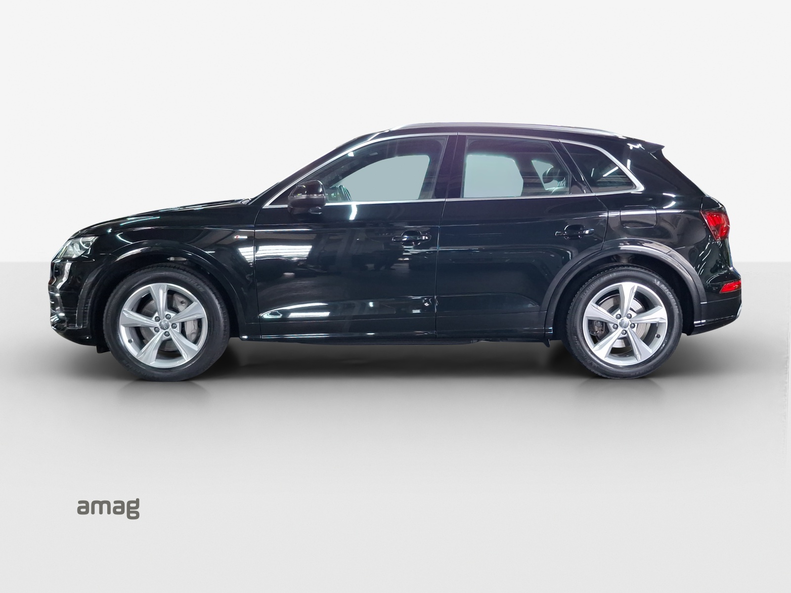 AUDI Q5 55 TFSI e sport quattro-image-1