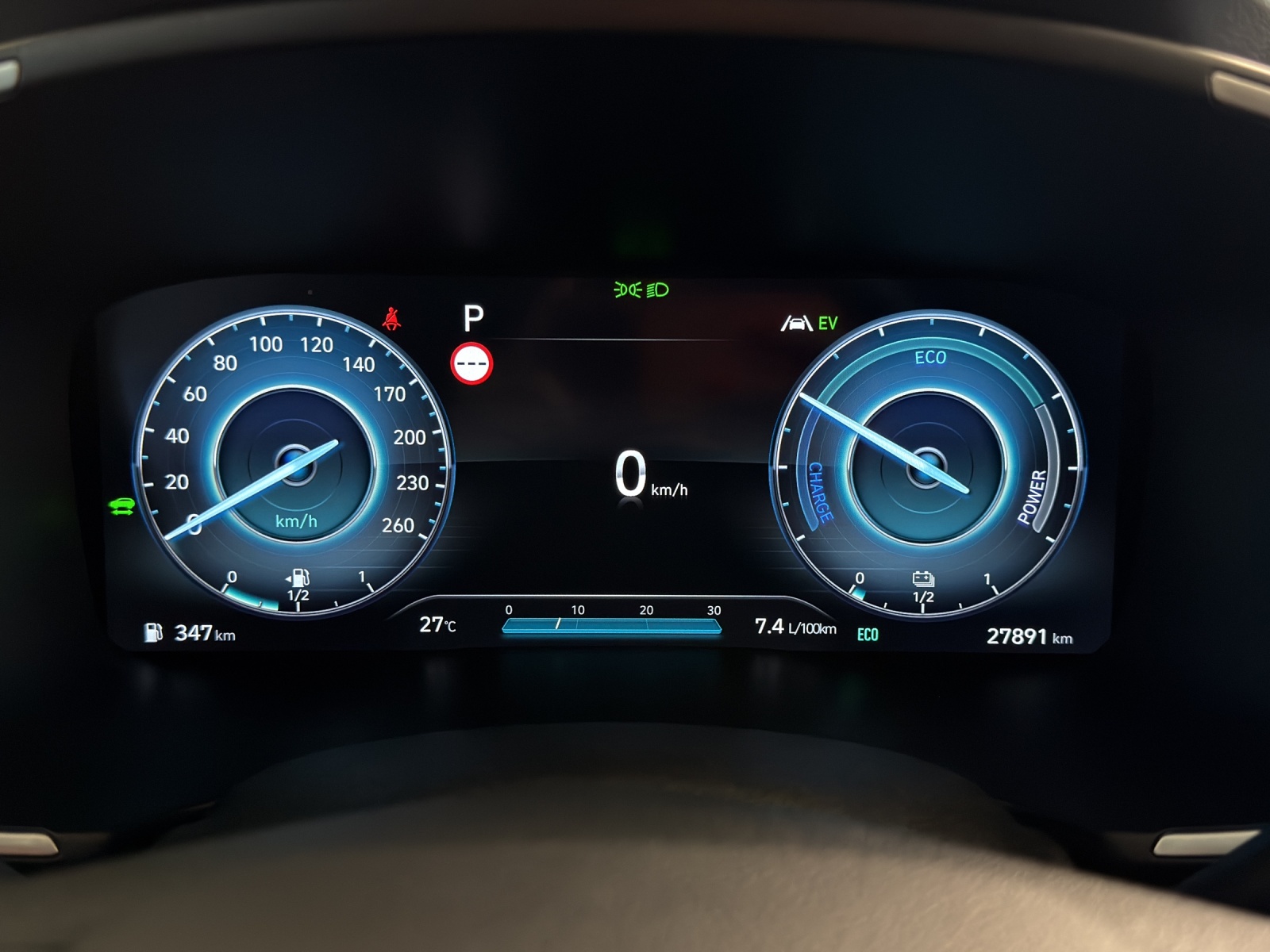HYUNDAI Santa Fe 1.6 HEV Amp. 4WD-image-18