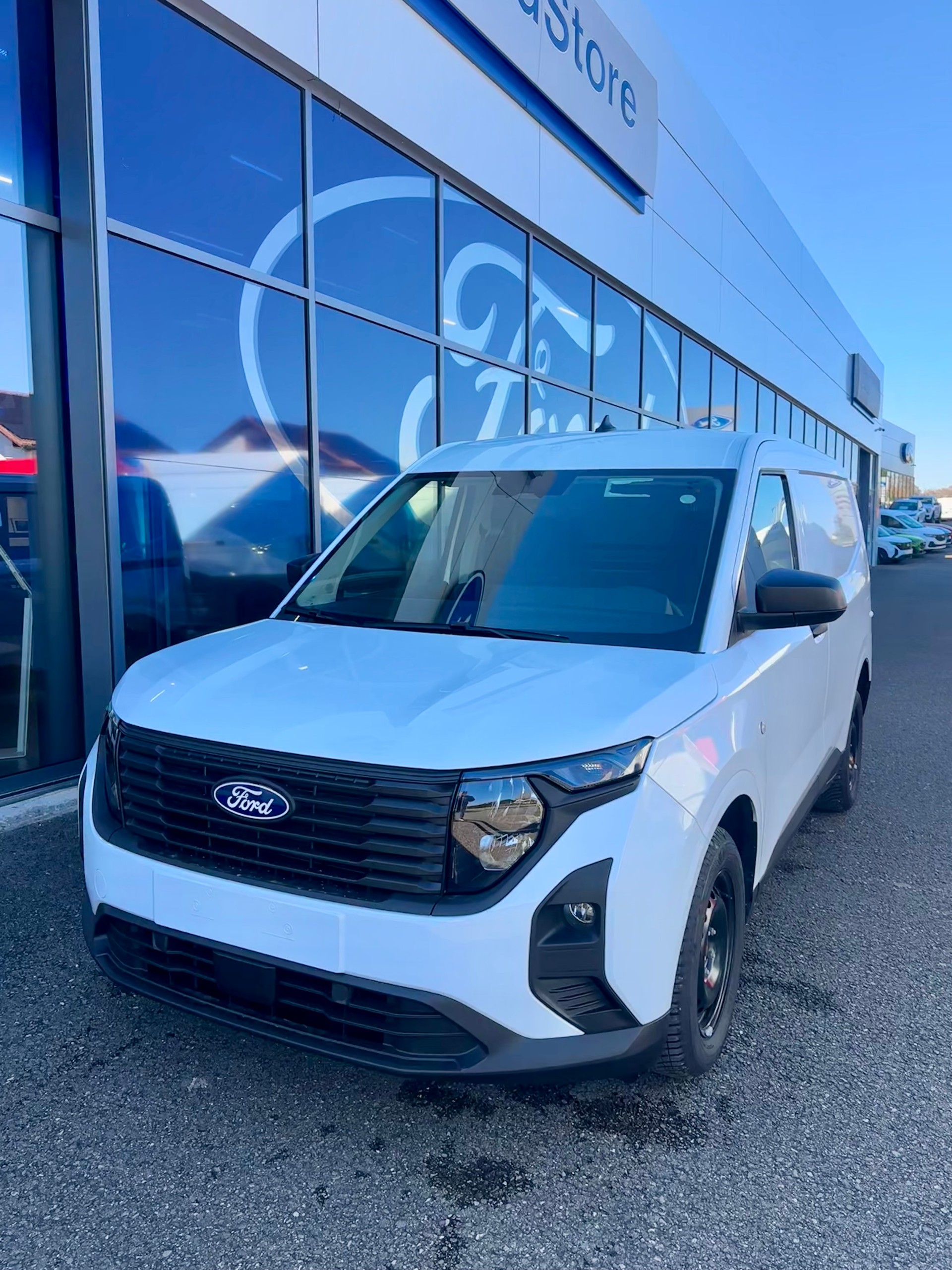 FORD Transit Courier van 1.0 EcoBoo Trend/125CV/Aut.-image-0