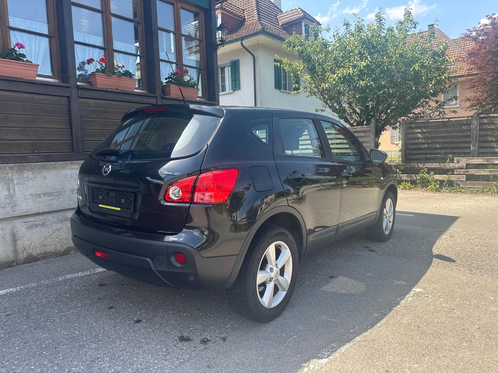 NISSAN Qashqai 2.0 tekna-image-2