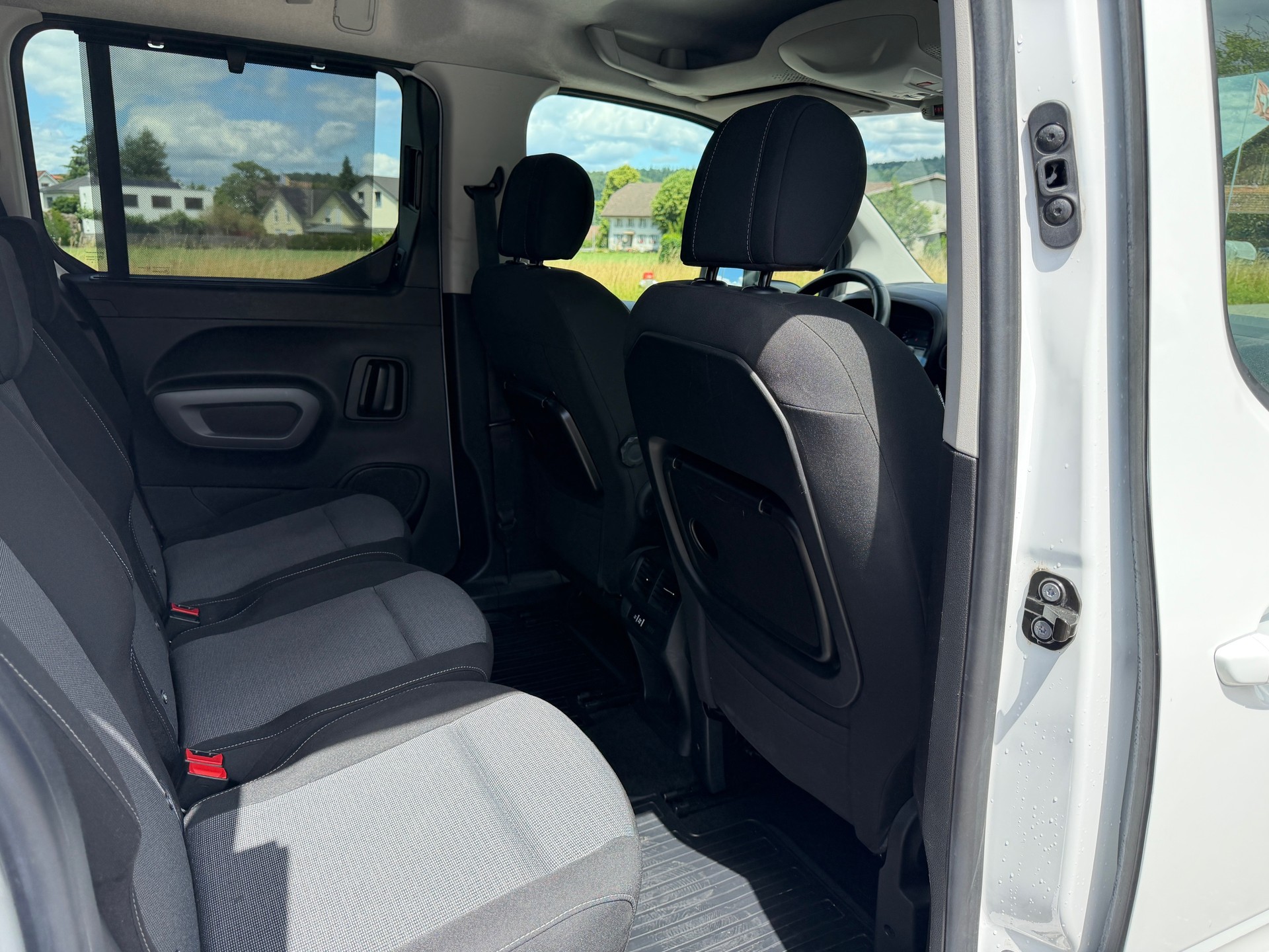 TOYOTA Proace City Verso 1.2 Trend Long Automatik-image-9
