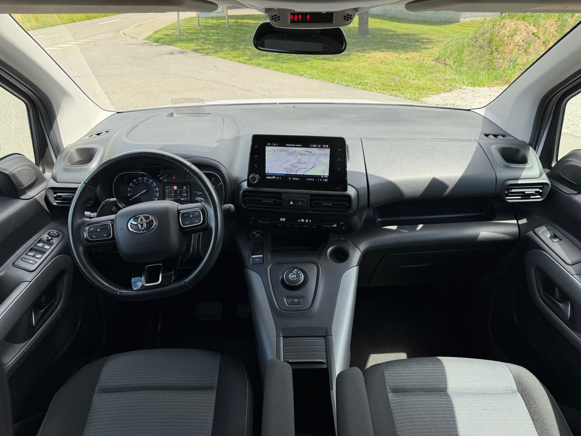 TOYOTA Proace City Verso 1.2 Trend Long Automatik-image-6
