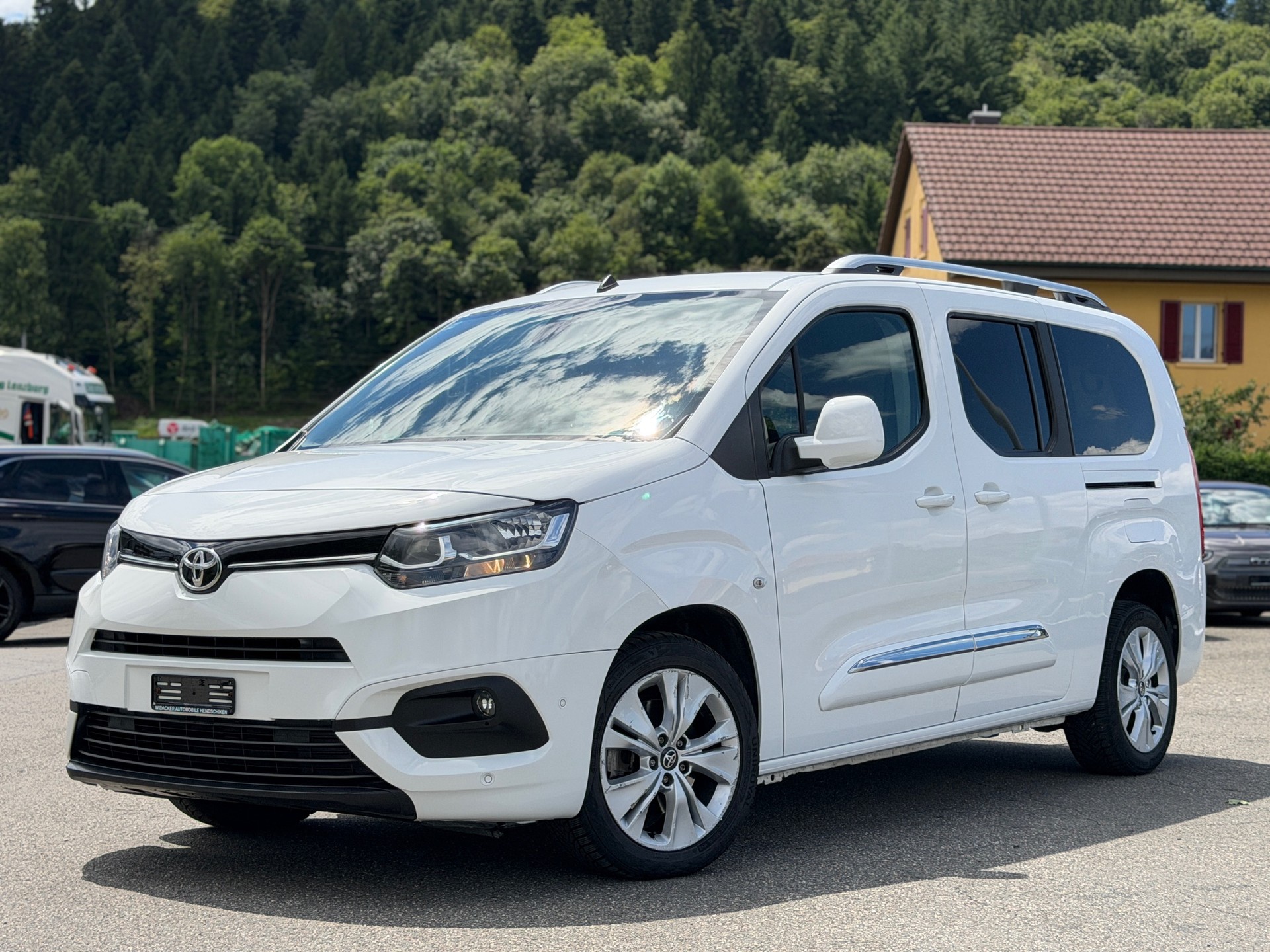 TOYOTA Proace City Verso 1.2 Trend Long Automatik