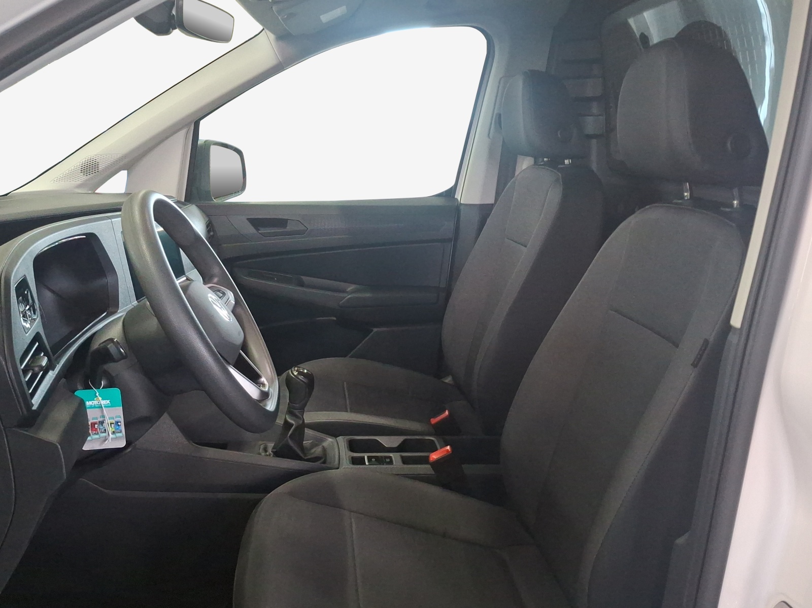 VW Caddy Cargo 2.0TDI 4Motion-image-7