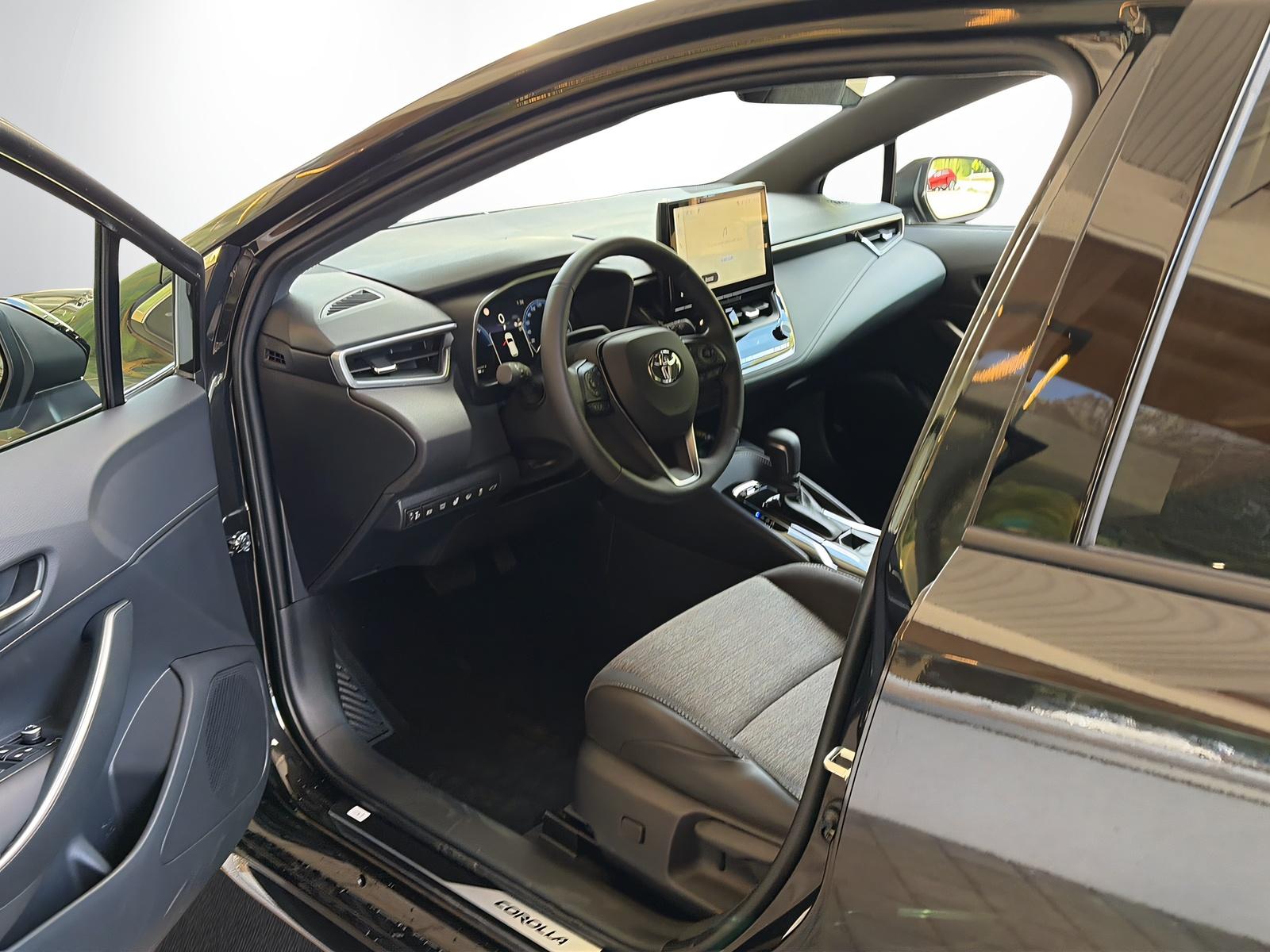 TOYOTA Corolla Touring Sports 2.0 HSD Swiss Edition-image-6