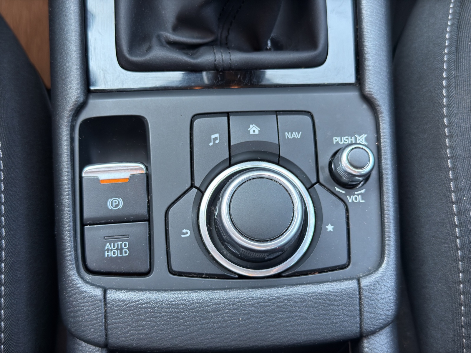 MAZDA CX-3 SKYACTIV-G 150 Ambition AWD-image-22