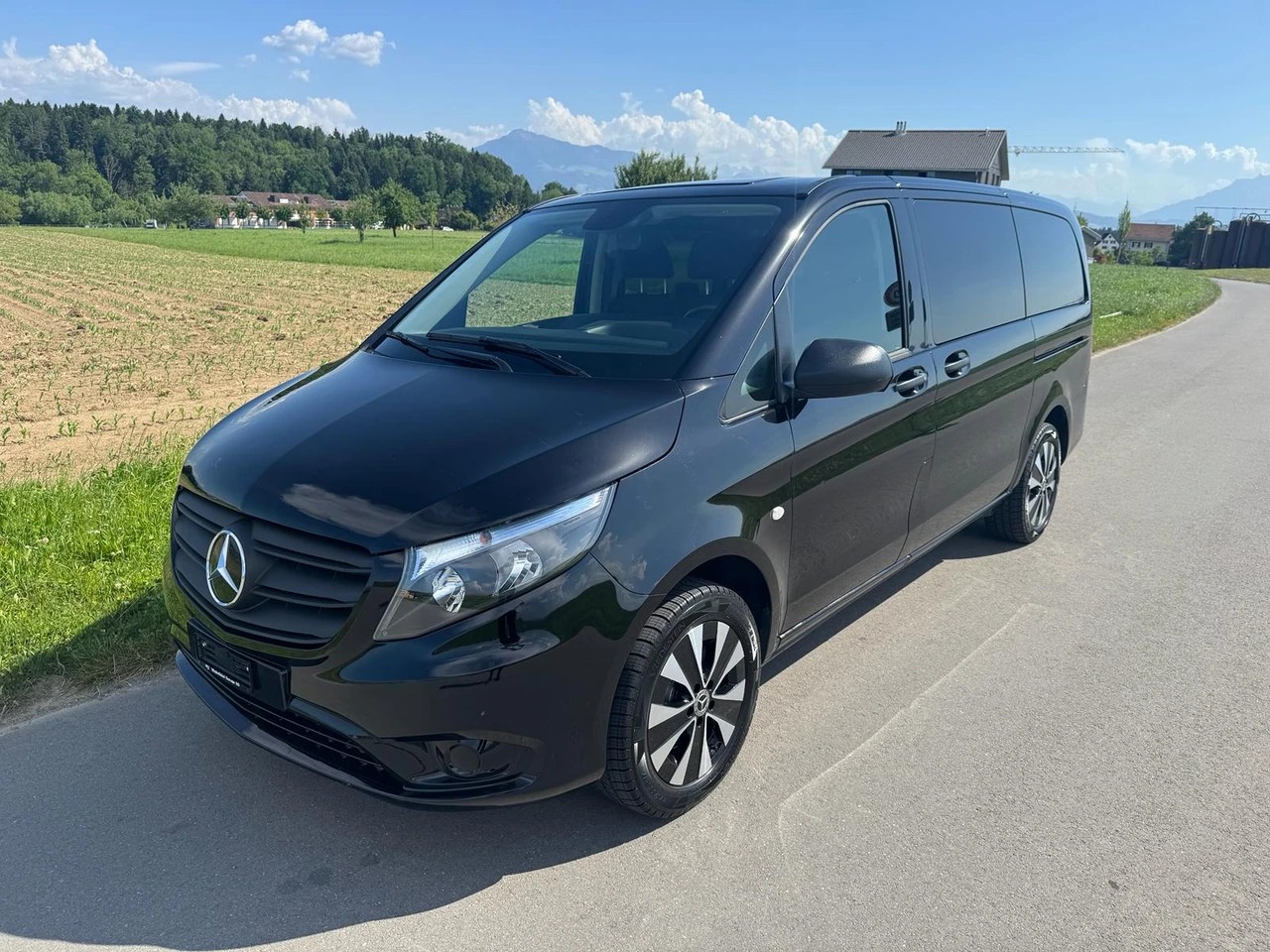 MERCEDES-BENZ Vito 116 CDI Select Tourer 4Matic 9G-Tronic 9 Sitzer-image-0