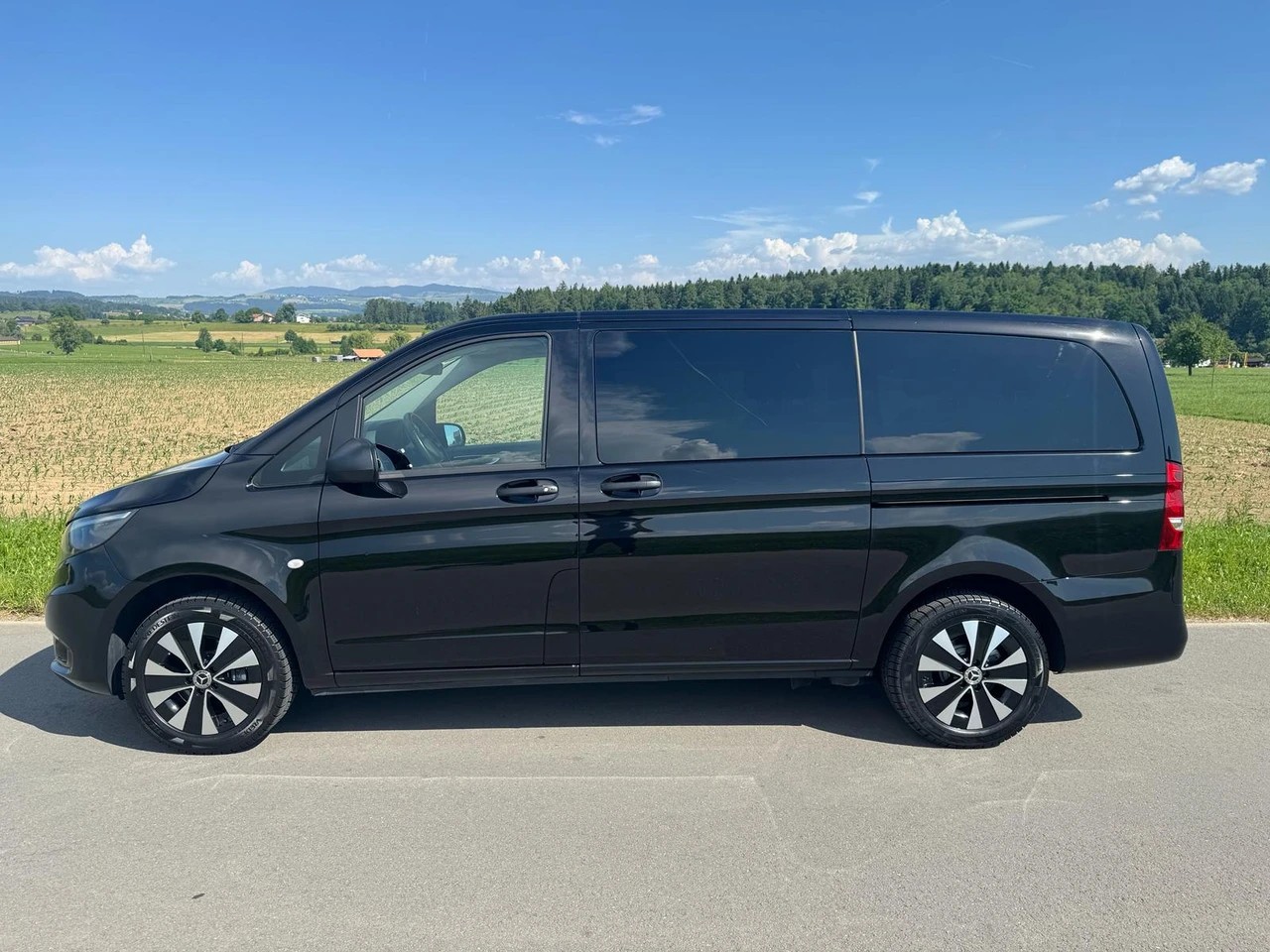 MERCEDES-BENZ Vito 116 CDI Select Tourer 4Matic 9G-Tronic 9 Sitzer-image-2