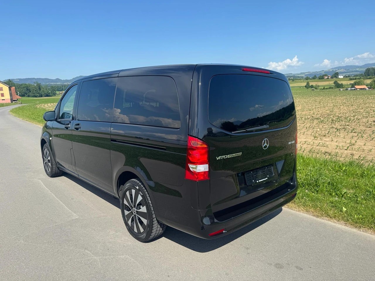 MERCEDES-BENZ Vito 116 CDI Select Tourer 4Matic 9G-Tronic 9 Sitzer-image-3