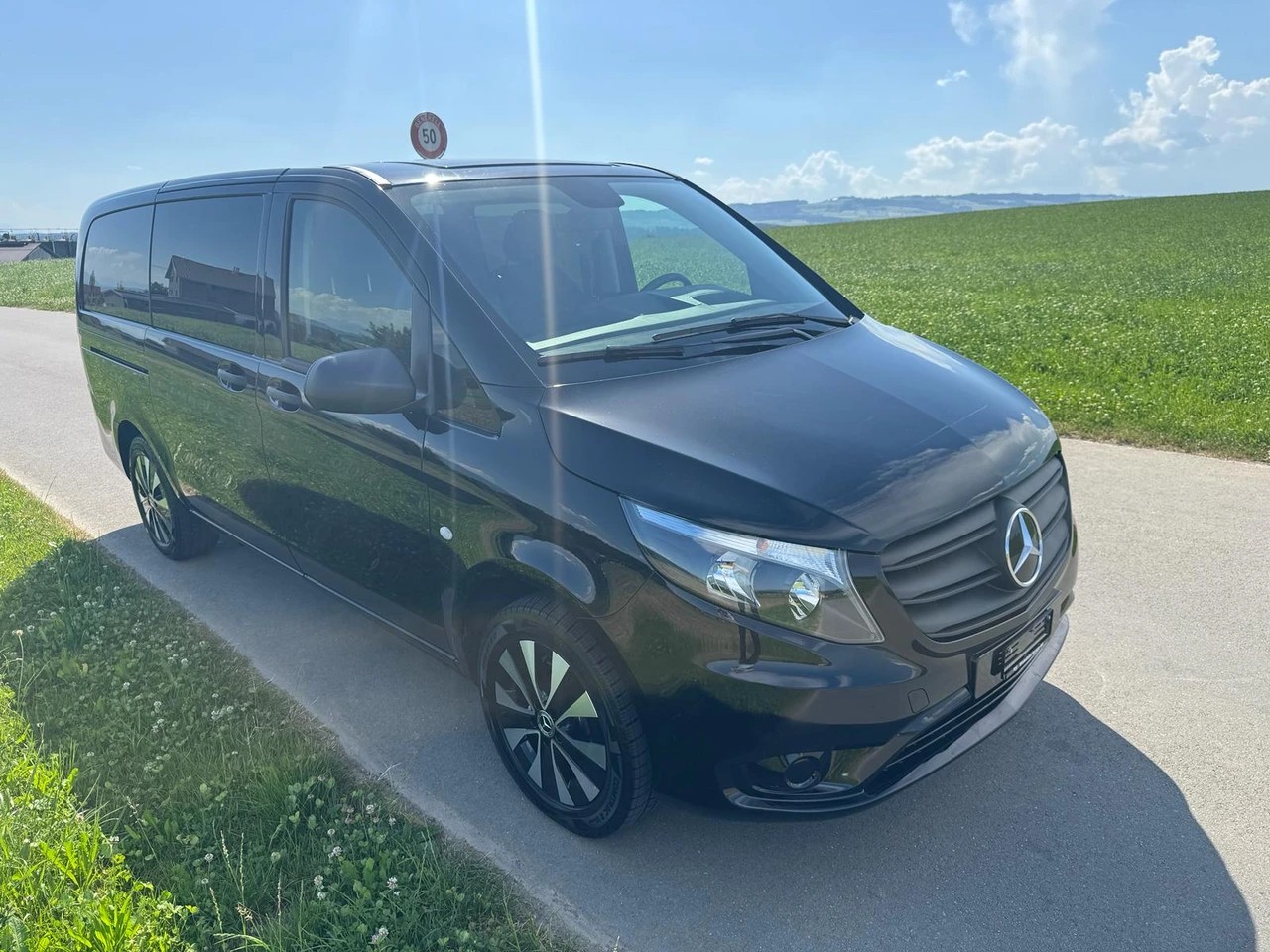 MERCEDES-BENZ Vito 116 CDI Select Tourer 4Matic 9G-Tronic 9 Sitzer-image-1