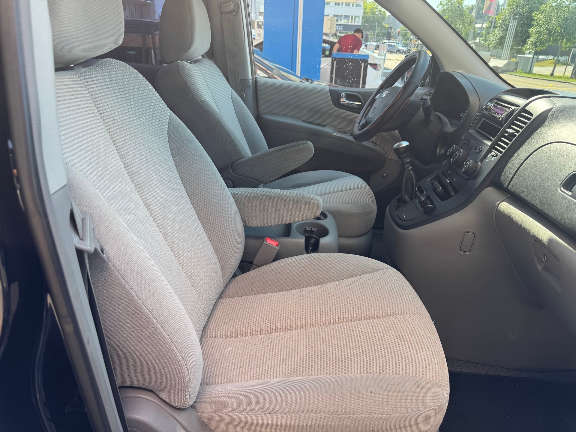 KIA Carnival 2.9 CRDi Style-image-5