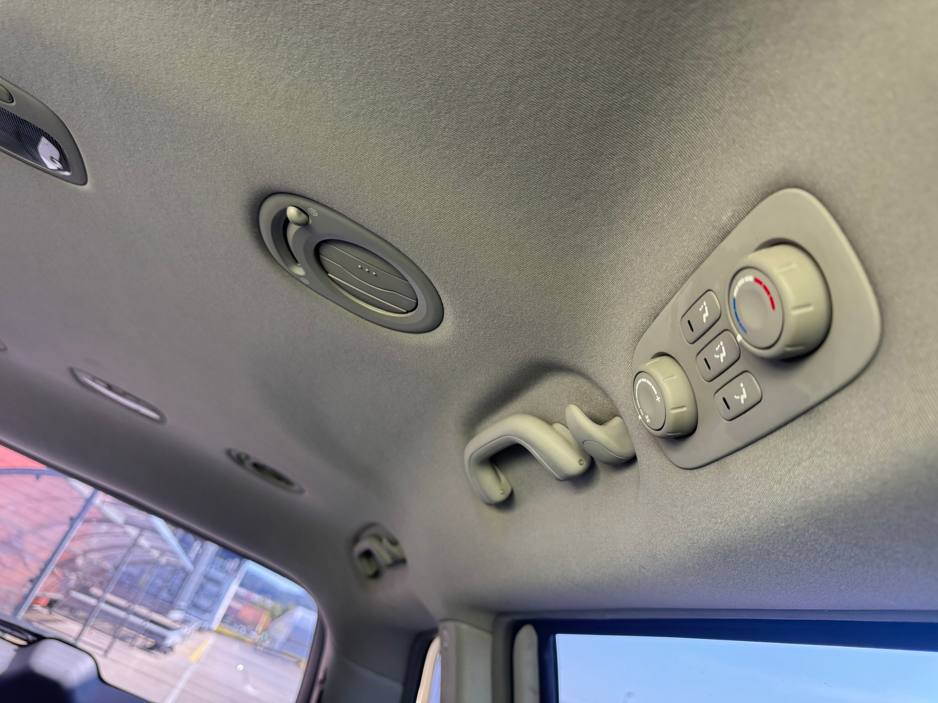 KIA Carnival 2.9 CRDi Style-image-6