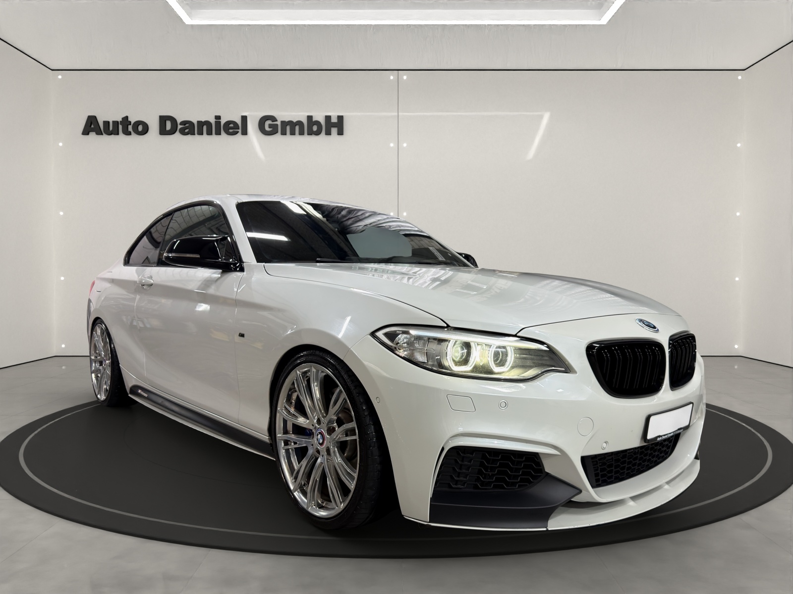 BMW M235i Steptronic / M-Performance-image-3
