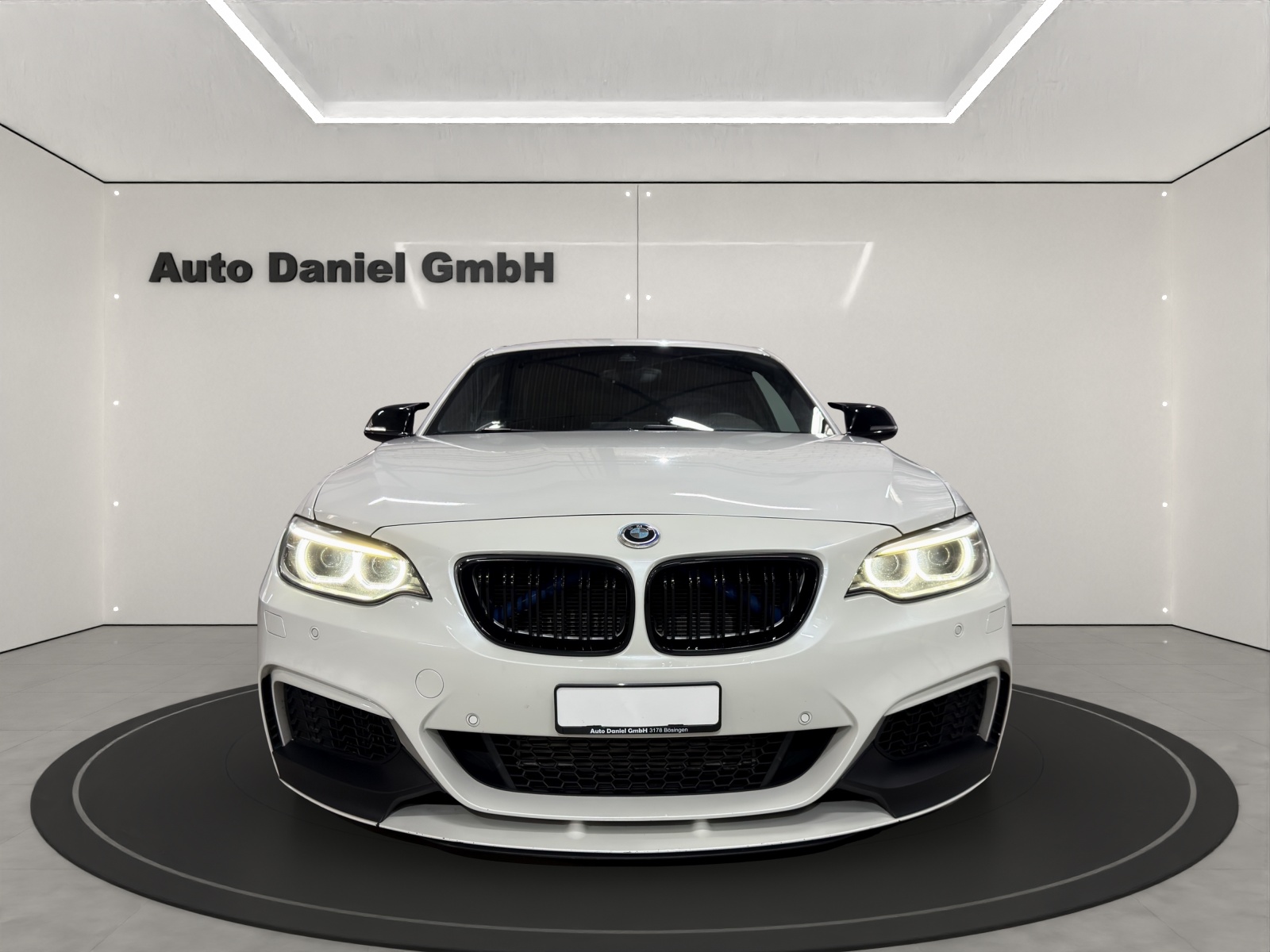 BMW M235i Steptronic / M-Performance-image-2