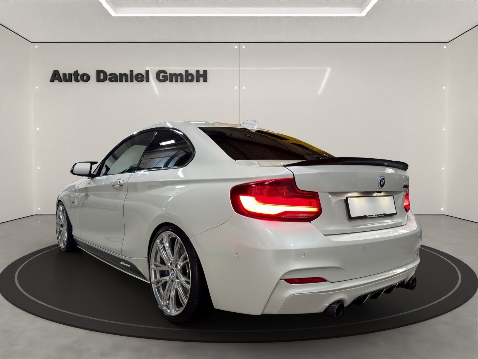 BMW M235i Steptronic / M-Performance-image-7