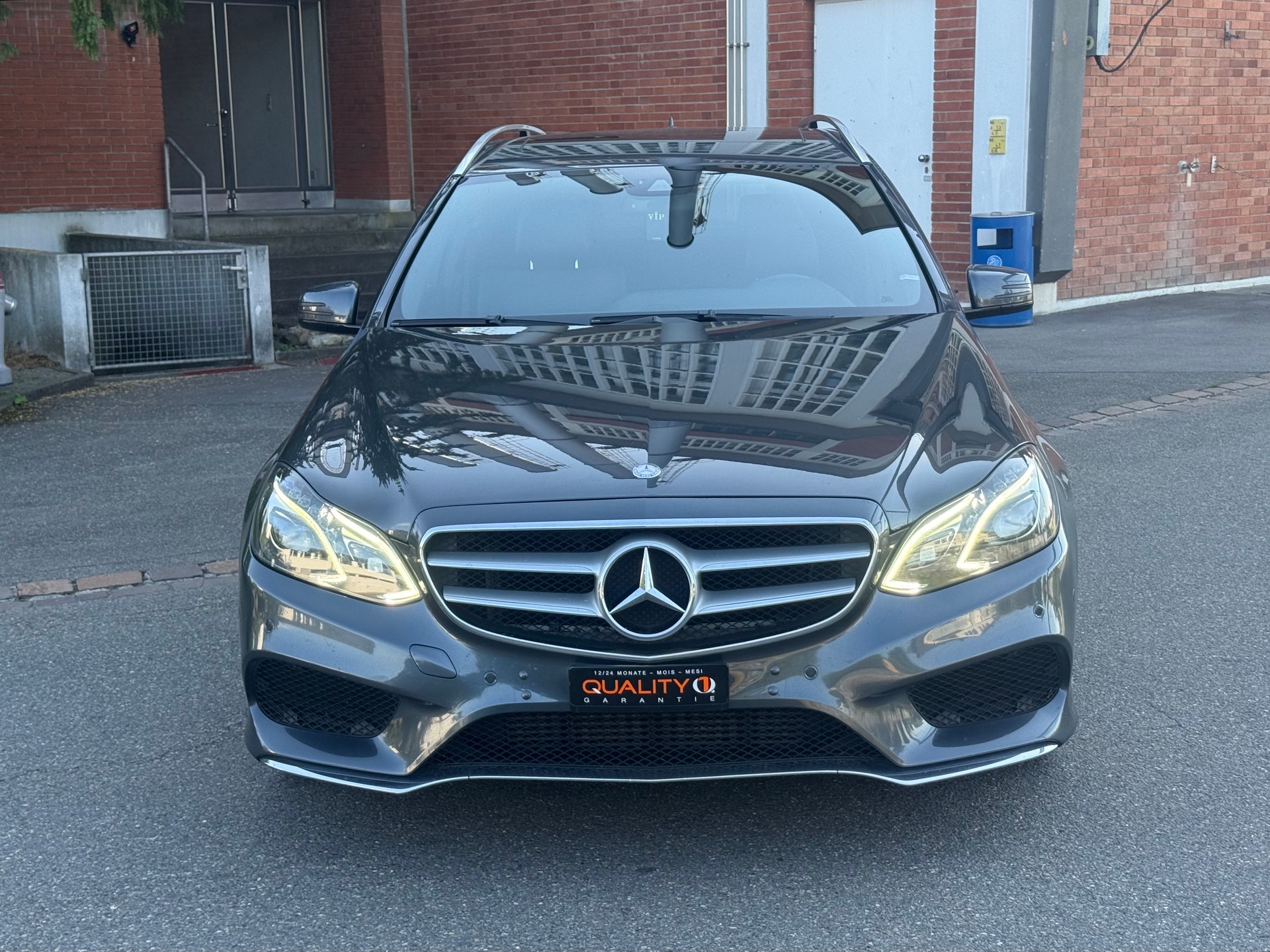 MERCEDES-BENZ E 250 CDI BlueEfficiency 4Matic 7G-Tronic-image-0