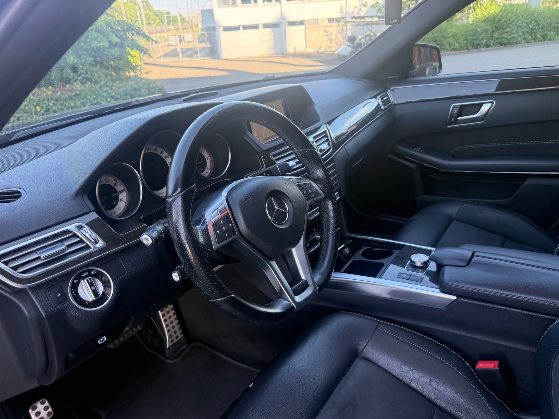MERCEDES-BENZ E 250 CDI BlueEfficiency 4Matic 7G-Tronic-image-7