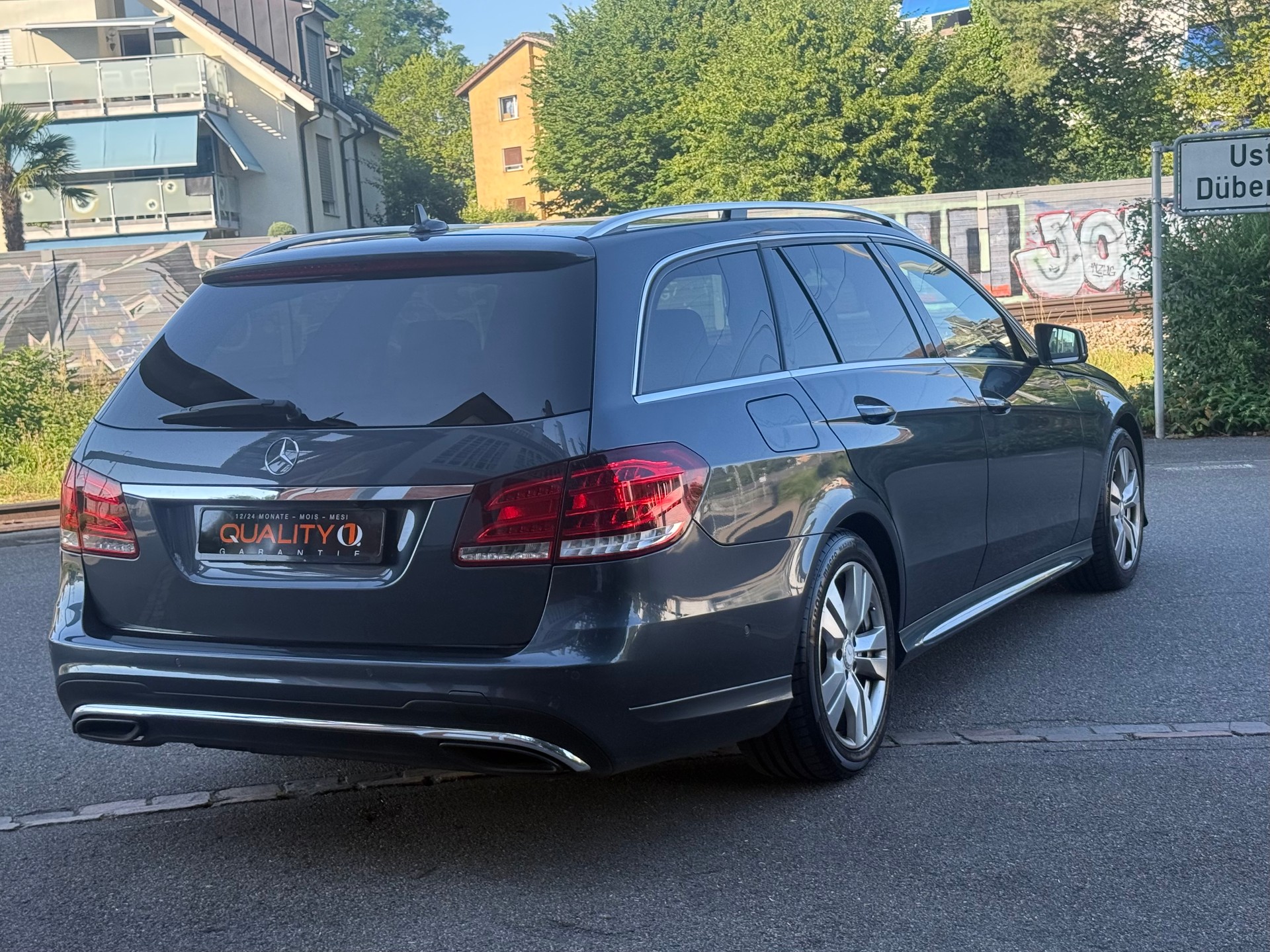 MERCEDES-BENZ E 250 CDI BlueEfficiency 4Matic 7G-Tronic-image-5