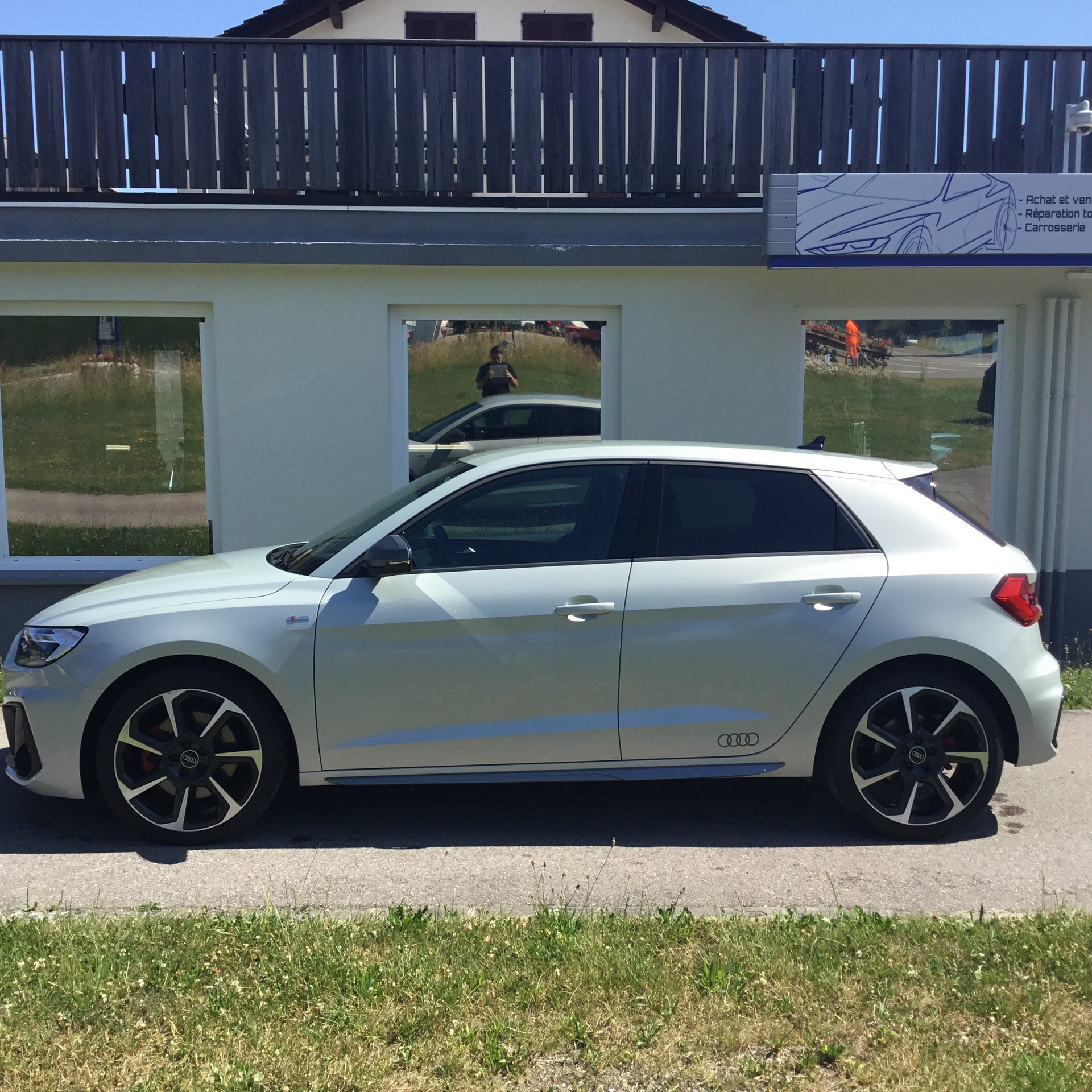 AUDI A1 Sportback 40 TFSI S Line S-tronic-image-3