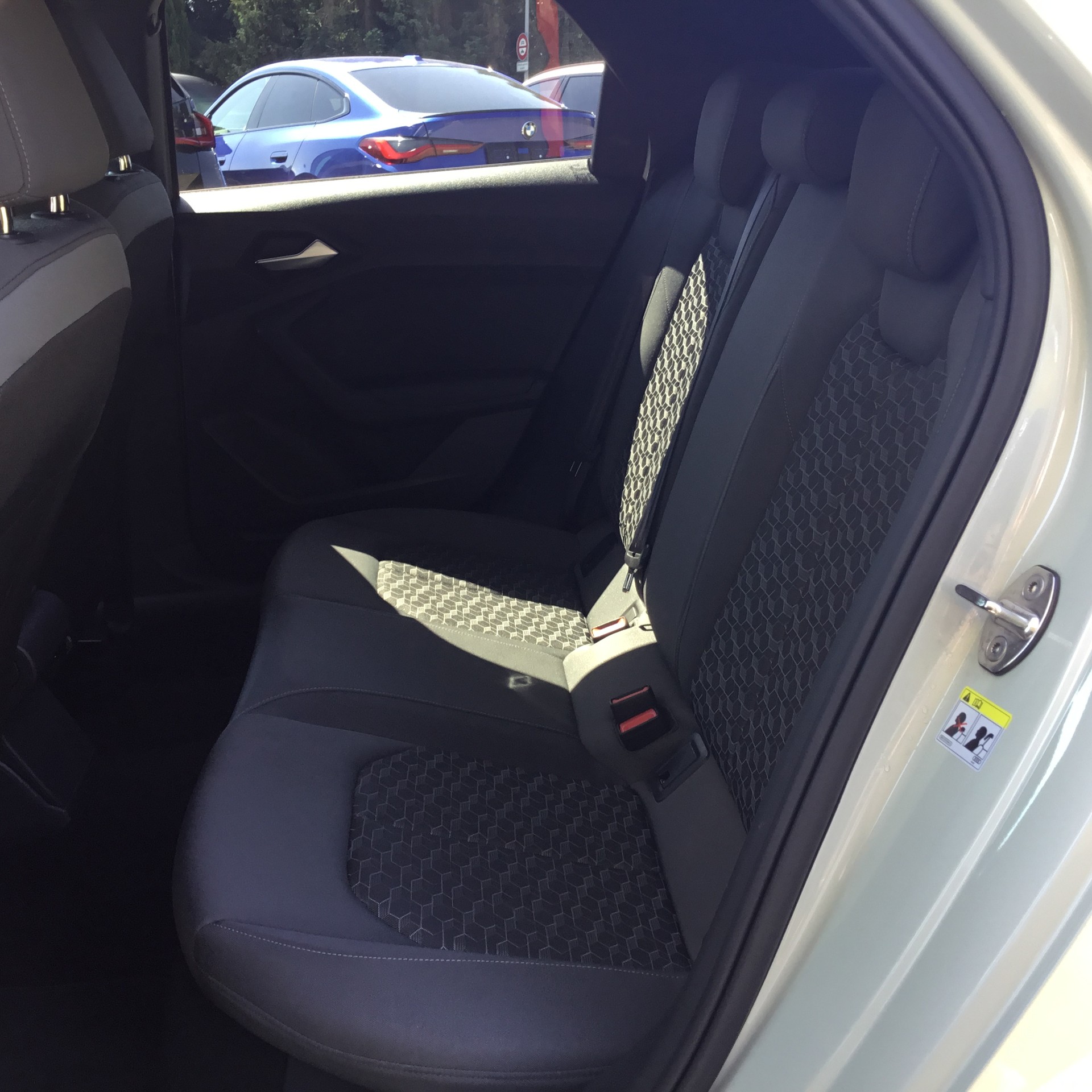 AUDI A1 Sportback 40 TFSI S Line S-tronic-image-13