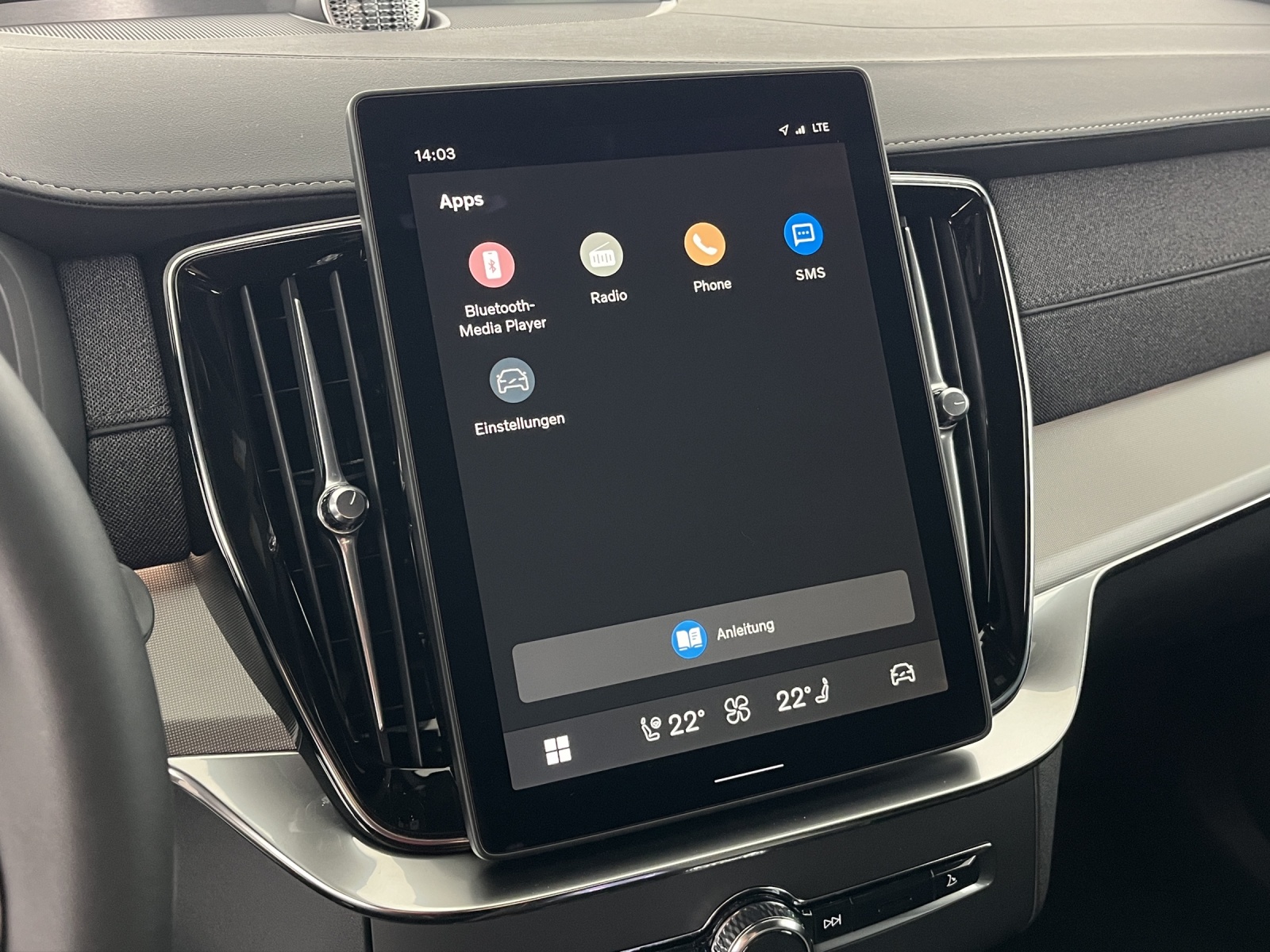 VOLVO XC90 2.0 T8 TE Black Edition eAWD-image-15