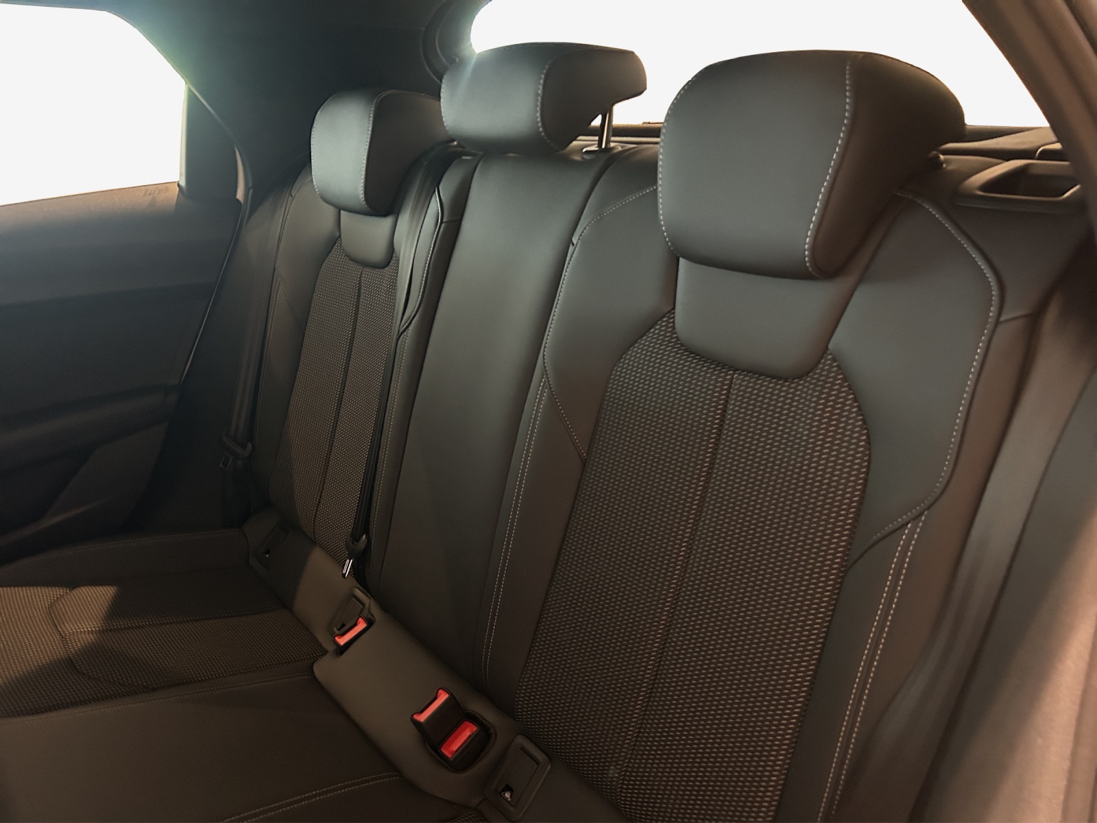 AUDI A1 Sportback 30 TFSI Attraction S-tronic-image-11