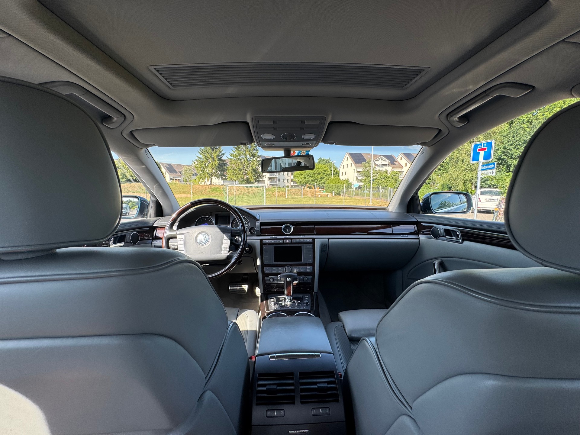 VW Phaeton 6.0 W12 4Motion-image-9