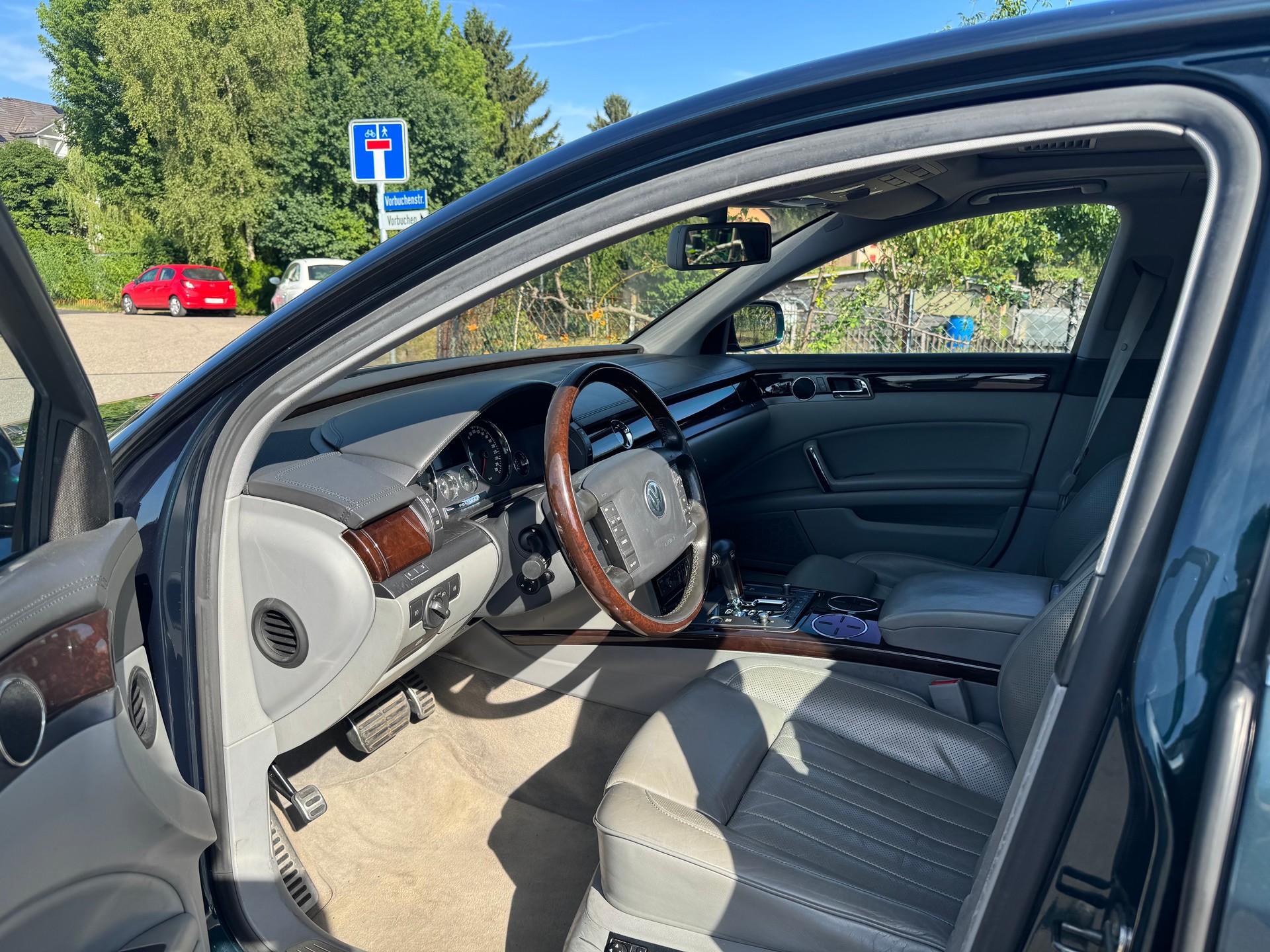 VW Phaeton 6.0 W12 4Motion-image-14