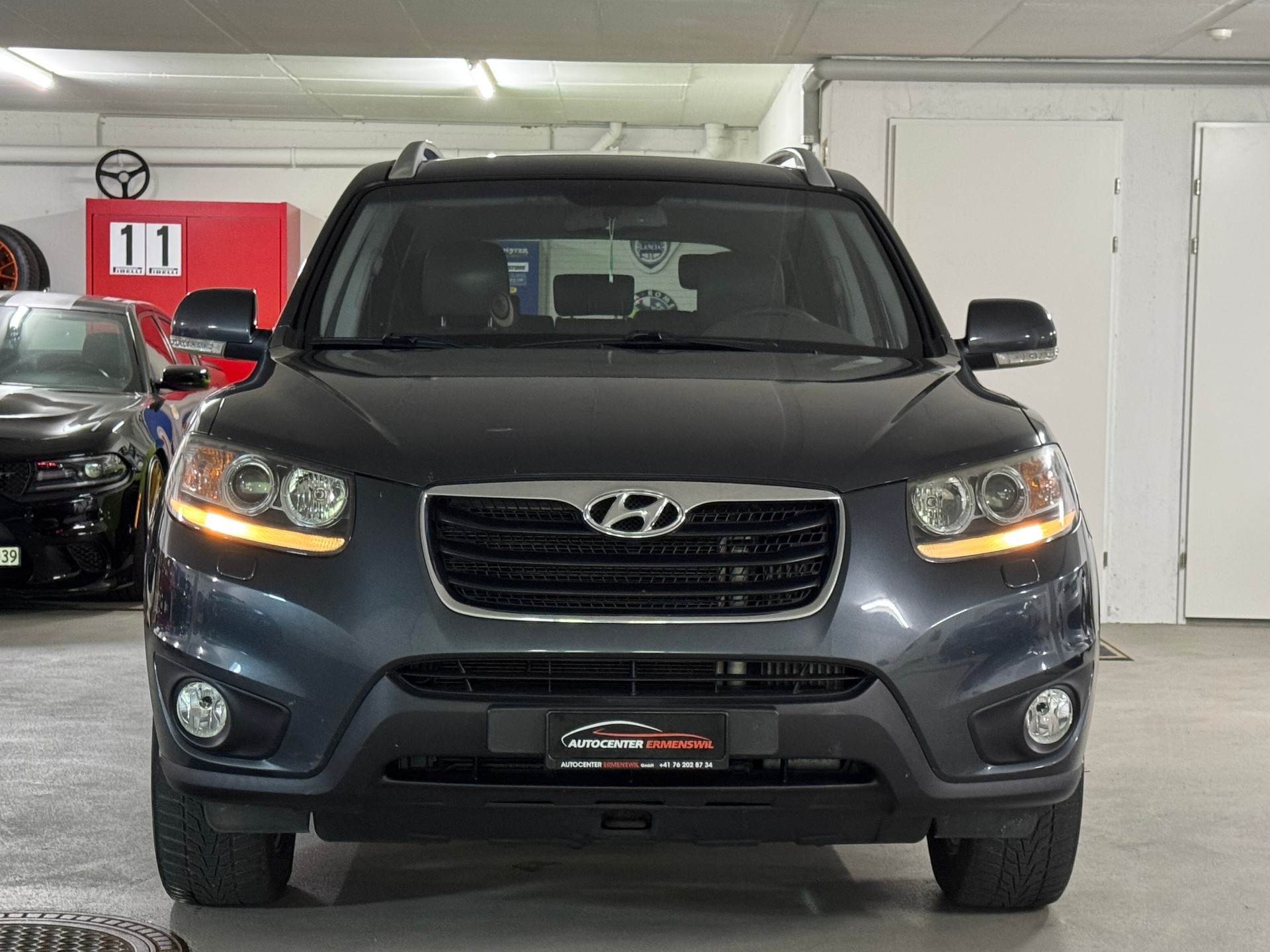 HYUNDAI Santa Fe 2.2 CRDI Swiss Plus Edition 4WD Automatic-image-1