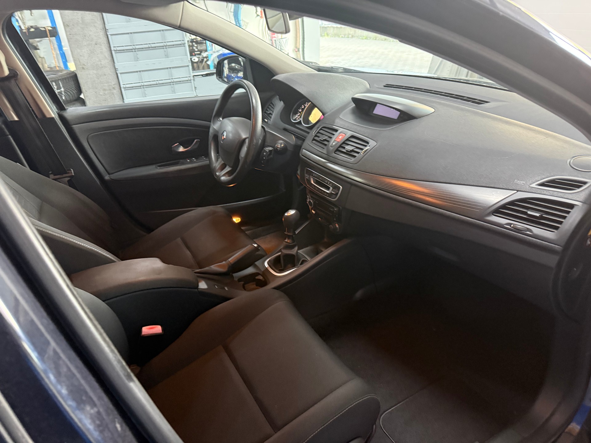 RENAULT Mégane 1.6 16V Expression-image-5