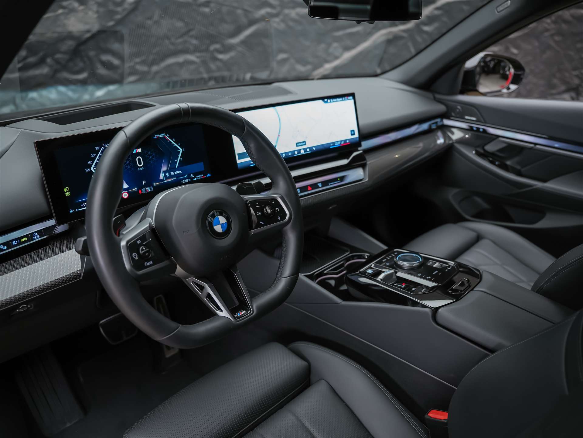 BMW 520d xDrive M Sport Steptronic *Werksgarantie*21" Felgen*Sitzlüftung*Head Up*Harman/Kardon*-image-8