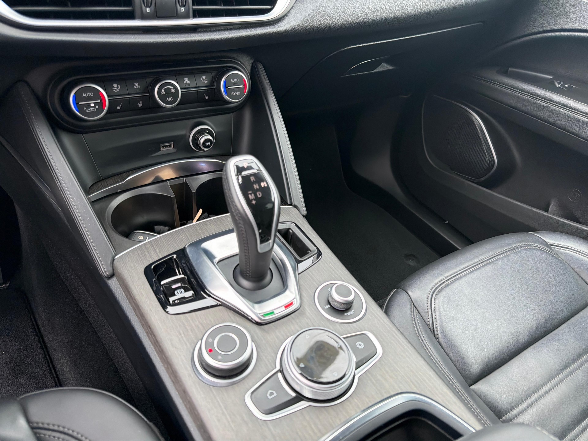 ALFA ROMEO Stelvio 2.0 Q4 280 Ti-image-5