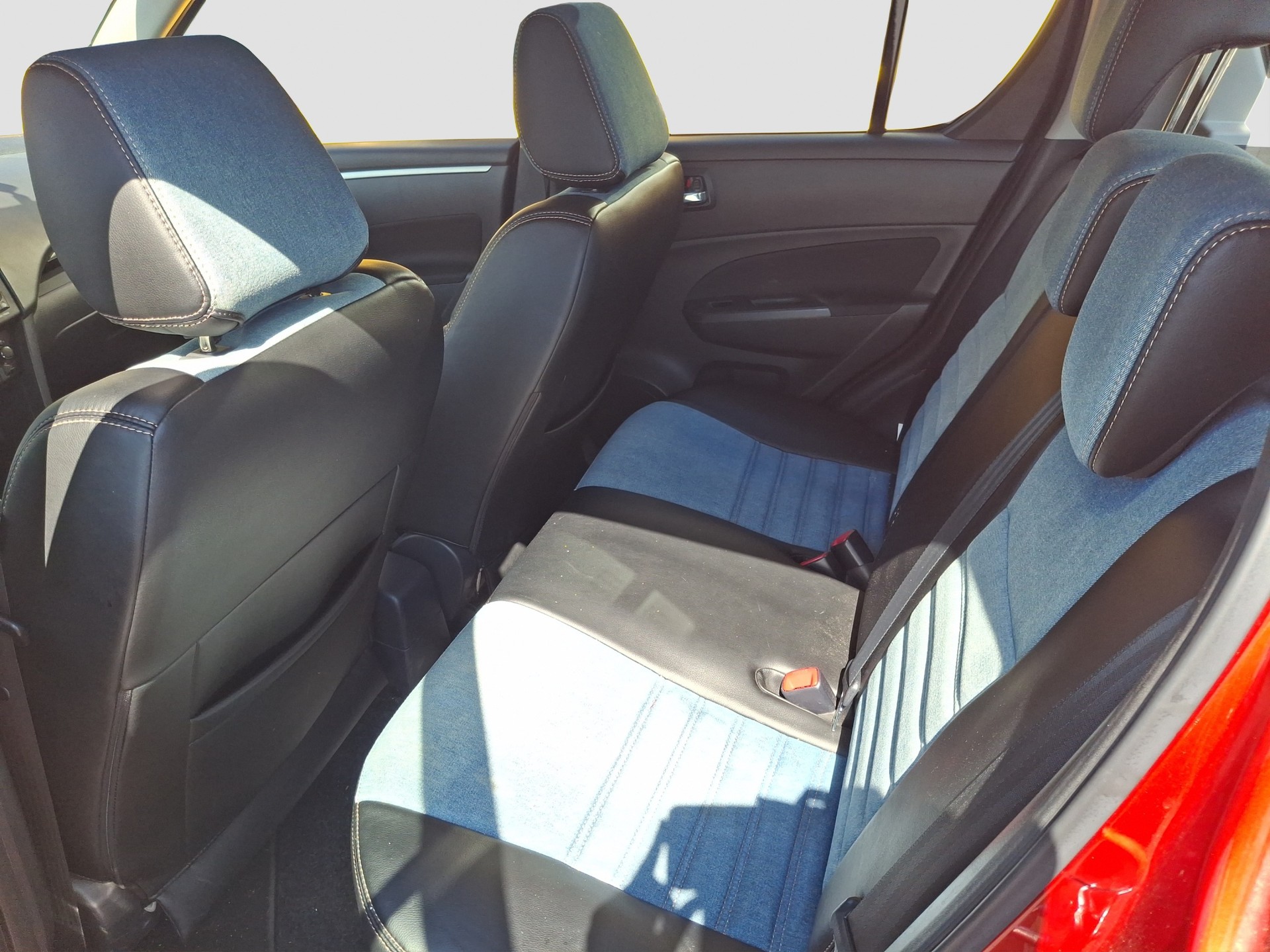 SUZUKI Swift 1.2i 16V GL Indigo-image-5